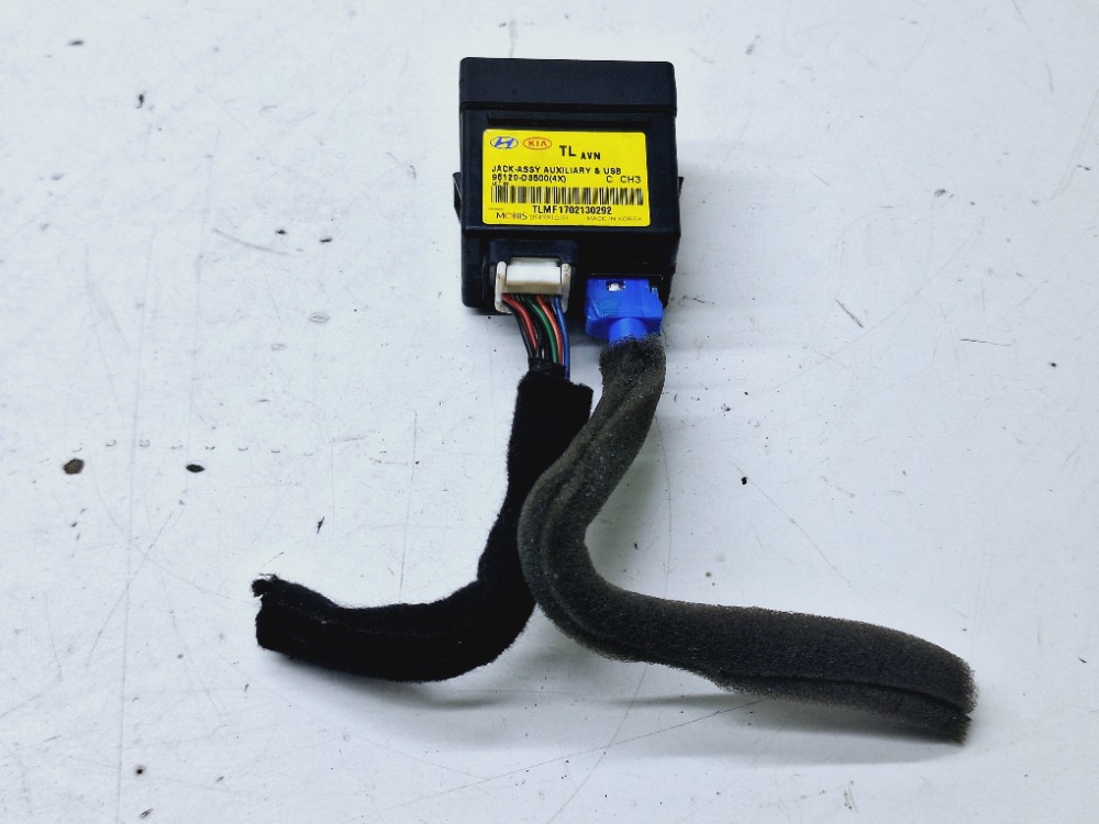 Entrada Auxiliar Usb Hyundai Tucson T-gdi 1.6t 2017 2018