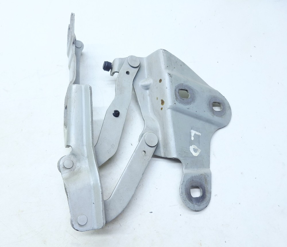 Dobradiça Direita Capô Bmw X1 2.0 2010 2011