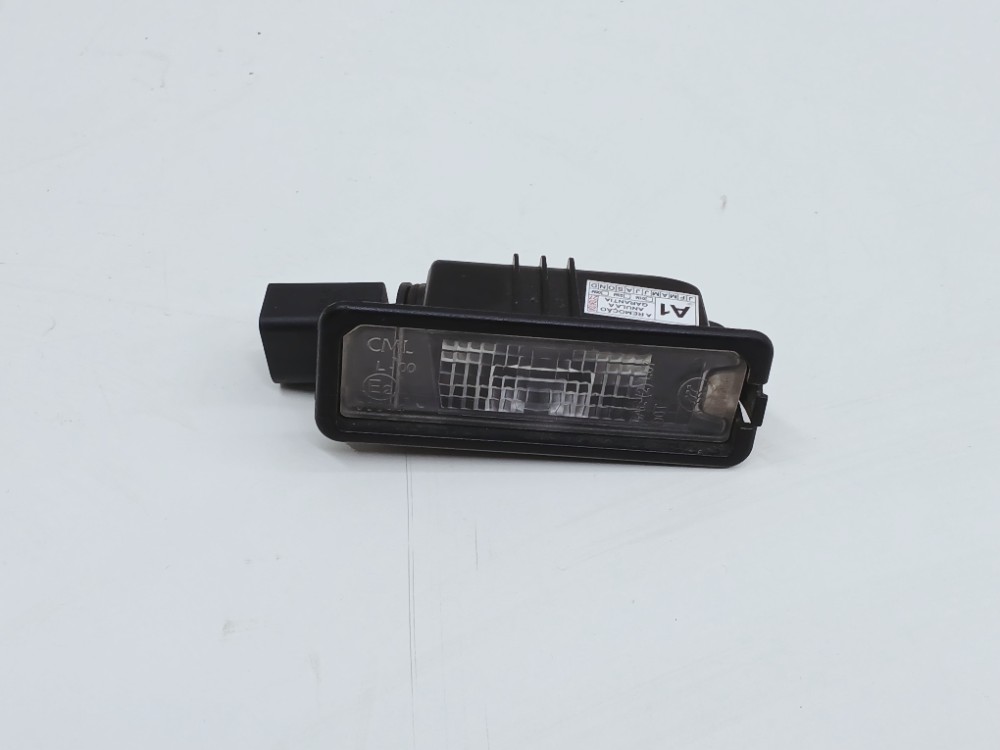 Luz Placa Traseira Vw Golf 1.4t 2014 1k8943021