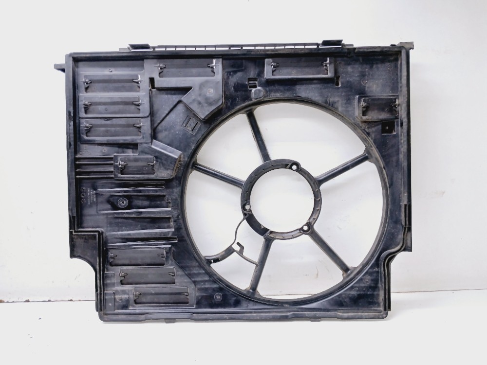 Defletor Radiador Bmw X1 1.5 Turbo 2023 9846921