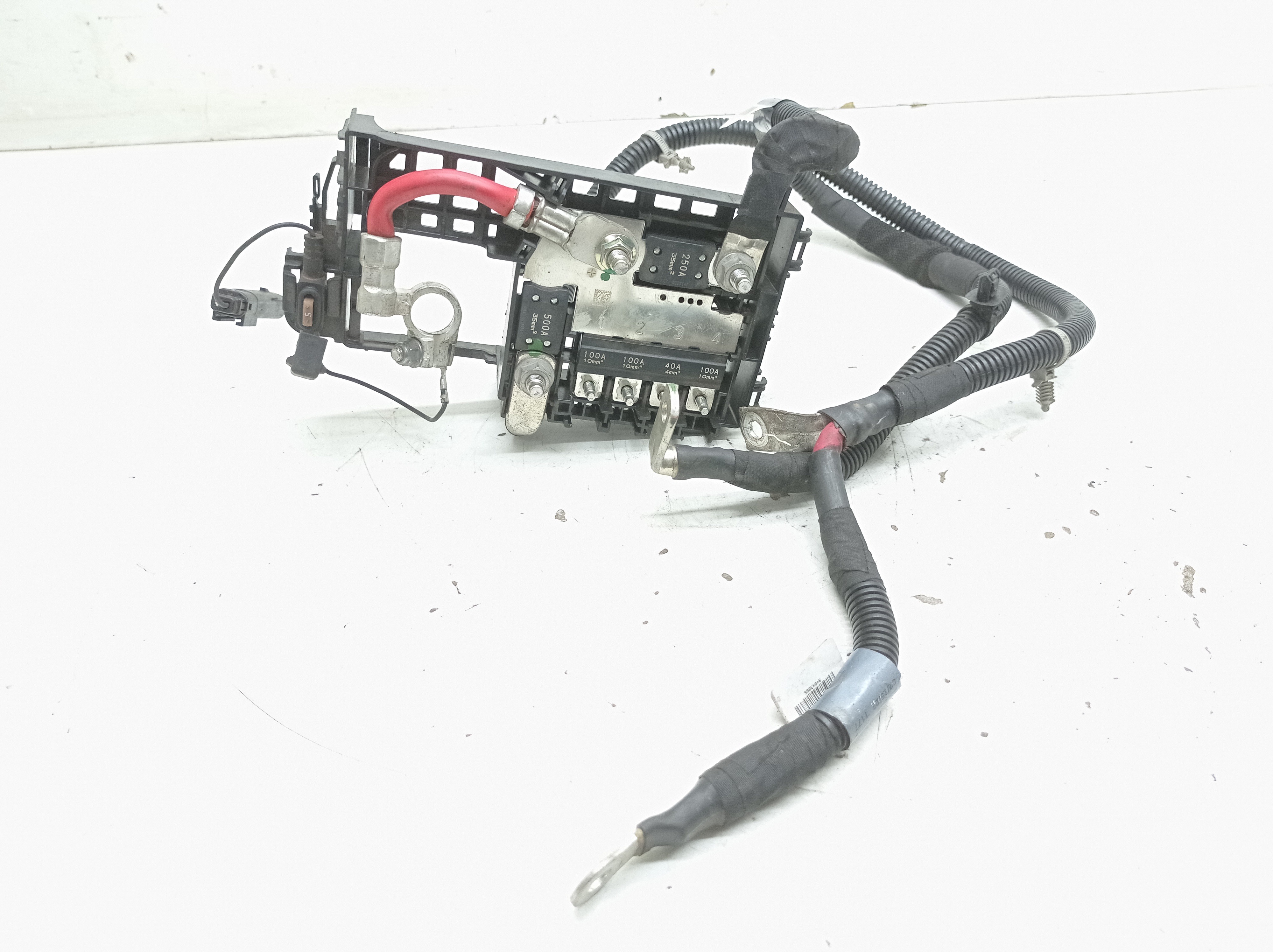 Placa Fusíveis Polo Positivo Gm Equinox Rs 1.5 2022