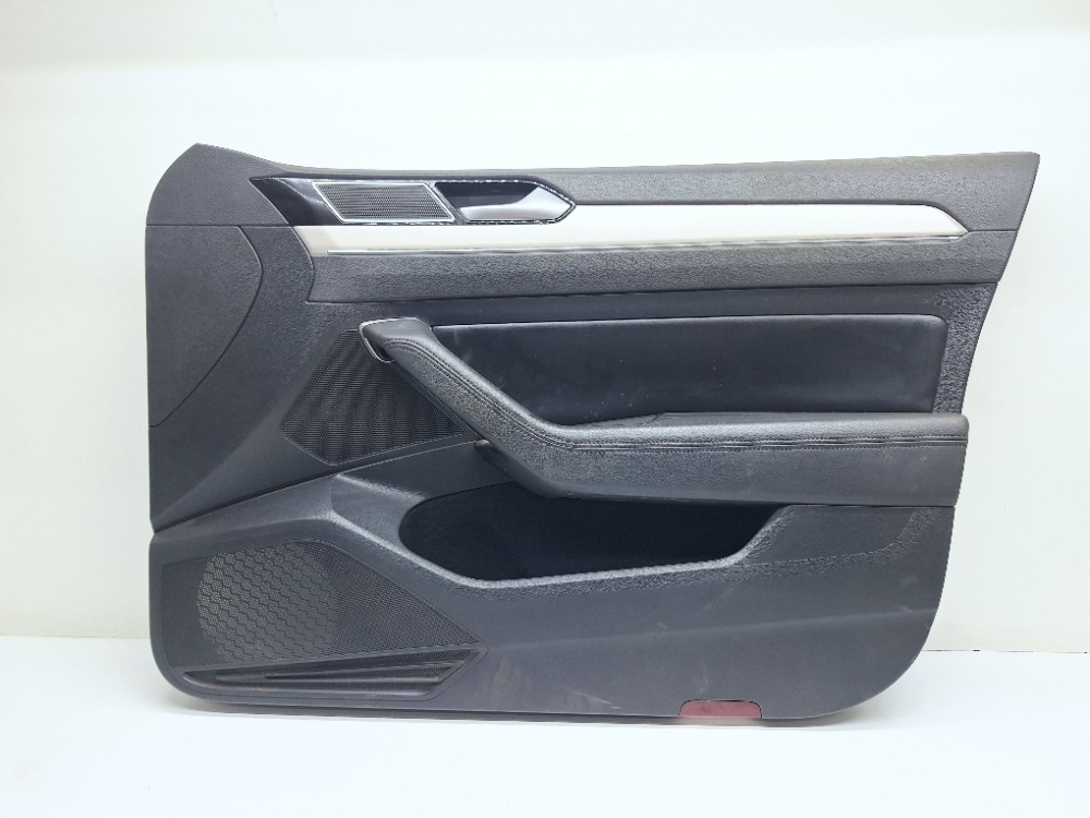 Forro Porta Dianteira Direita Vw Passat Tsi 2.0 2018 Preto