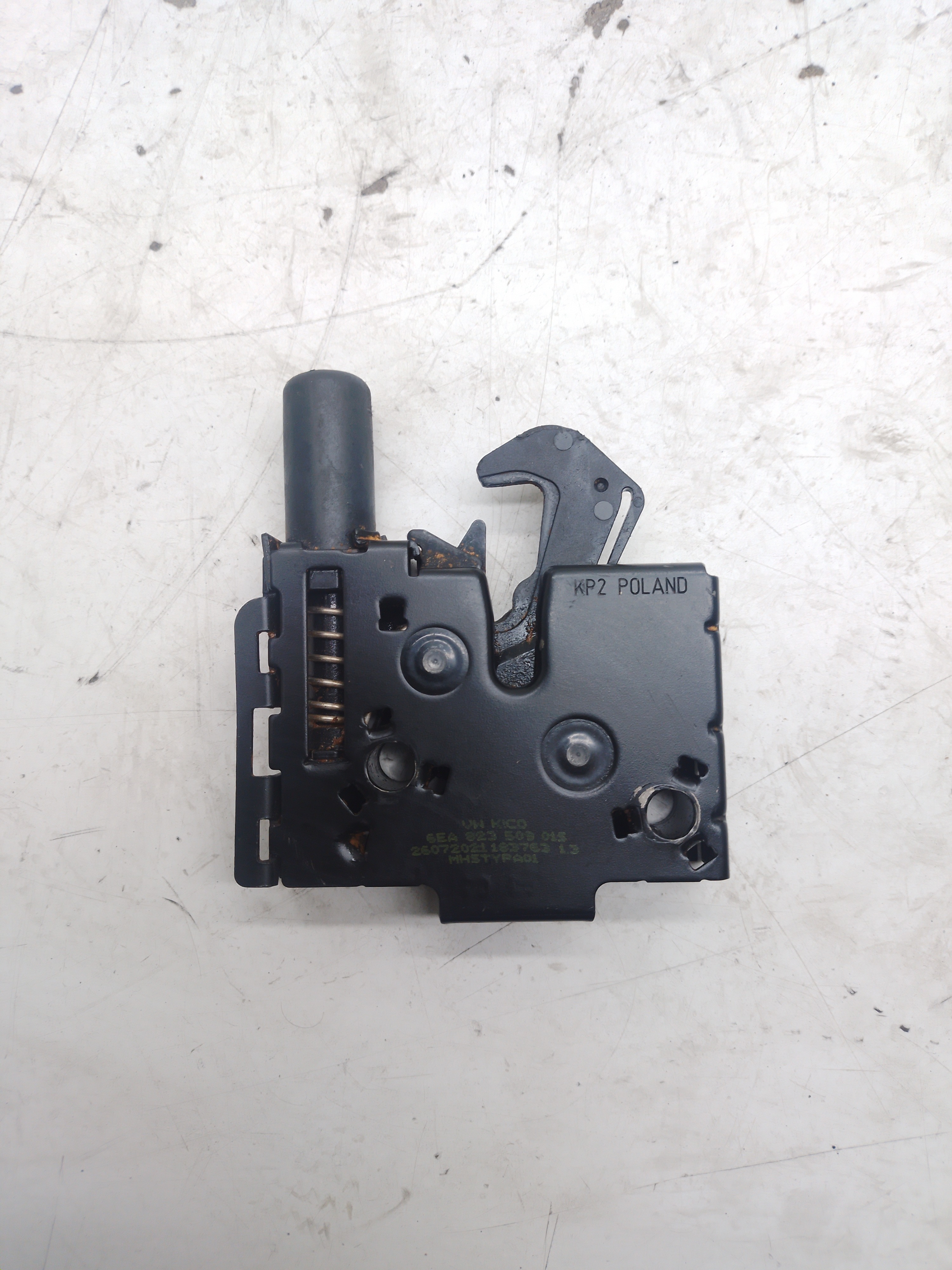Fechadura Porta Mala Vw Polo Gts 1.4 2022 6ea823509015
