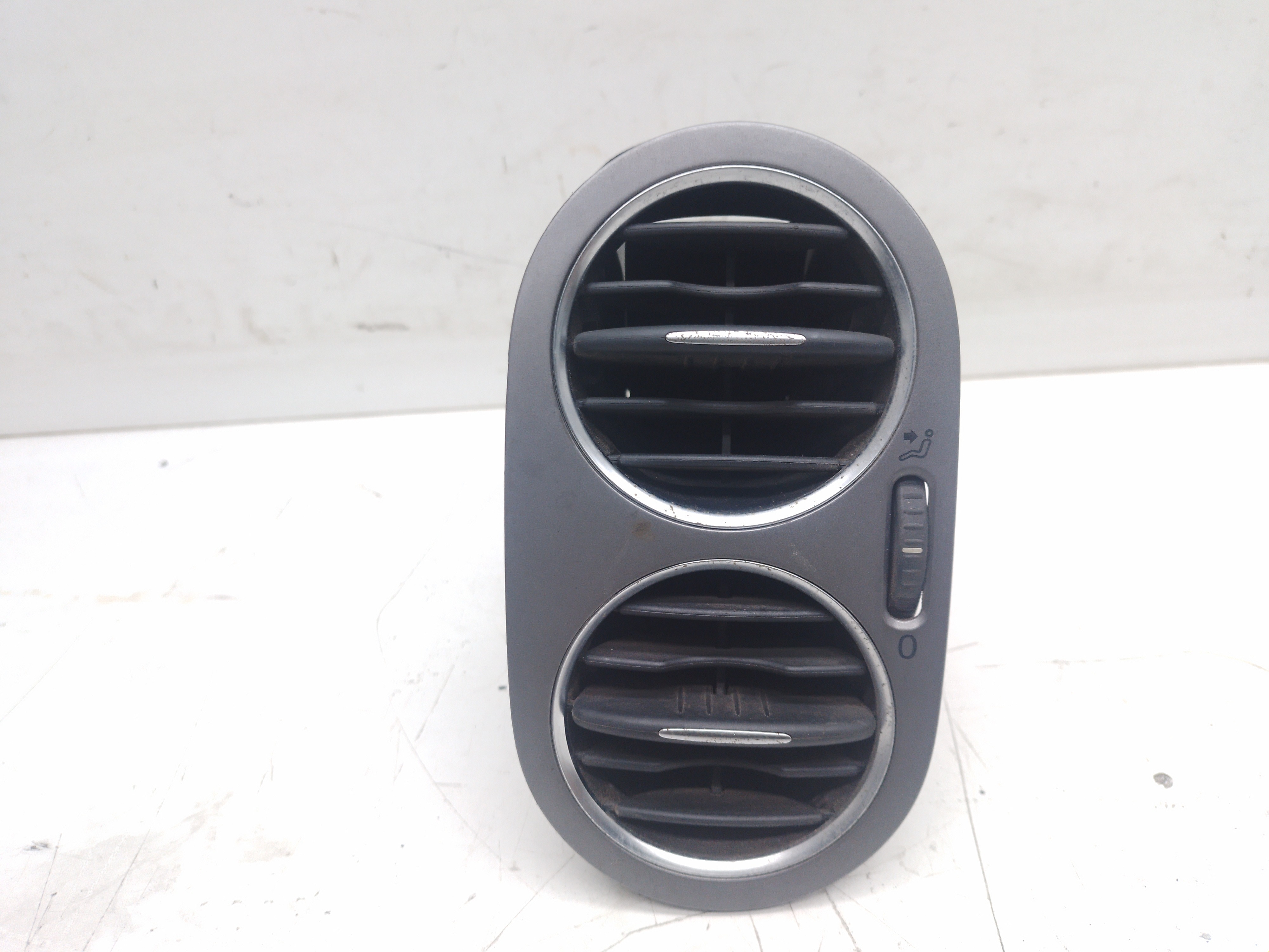 Difusor Ar Central Esquerdo Vw Tiguan 2009 2010 5m0819759