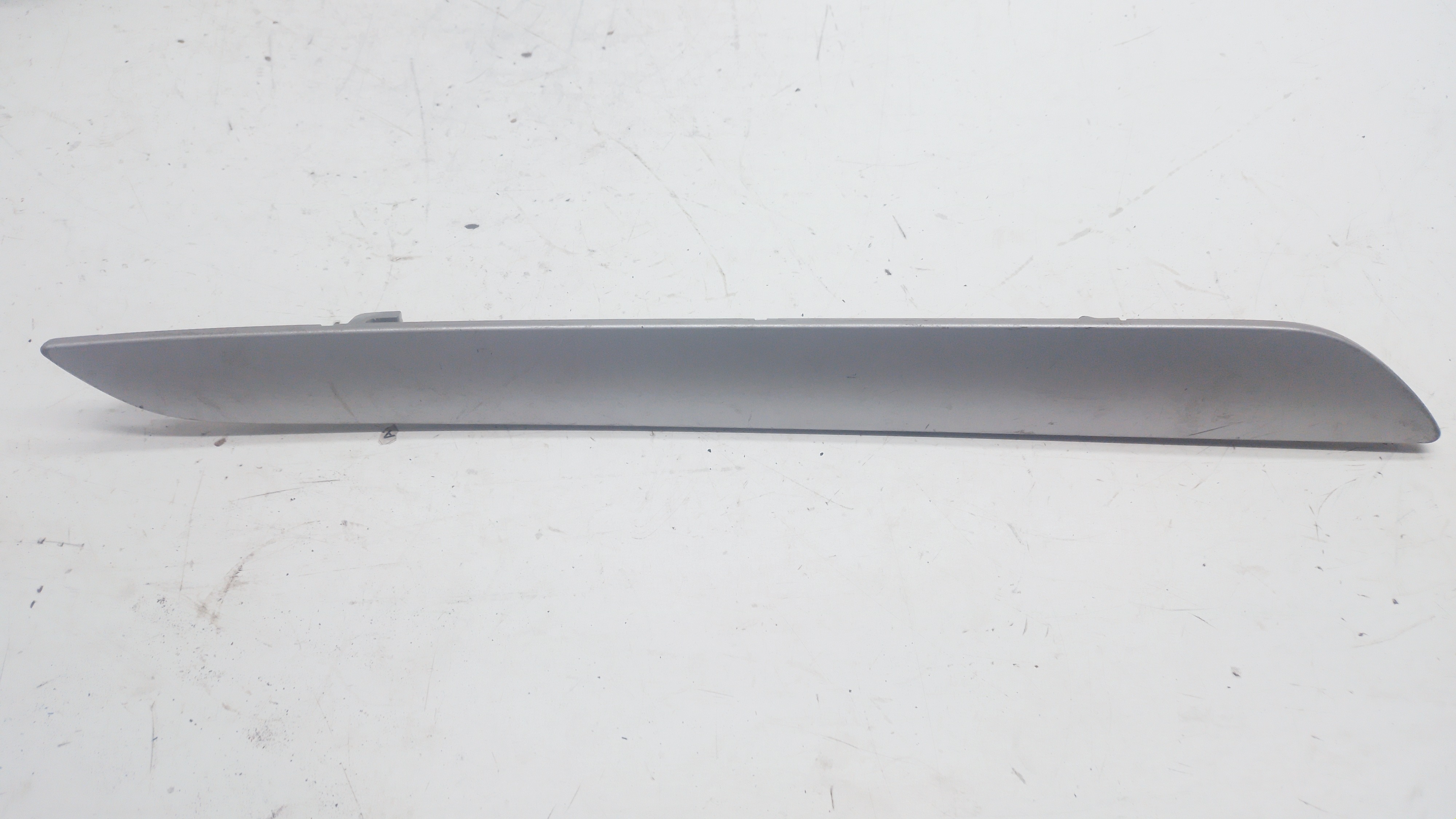 Acabamento Porta Dianteira Direita Audi Q3  2014 Nº8u0867410 Prata
