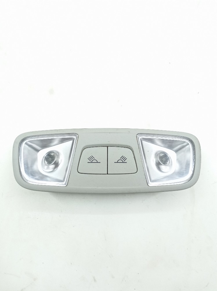 Luz Teto Cortesia Audi A3 Sedan Tfsi 1.8 2015 8v0947111a