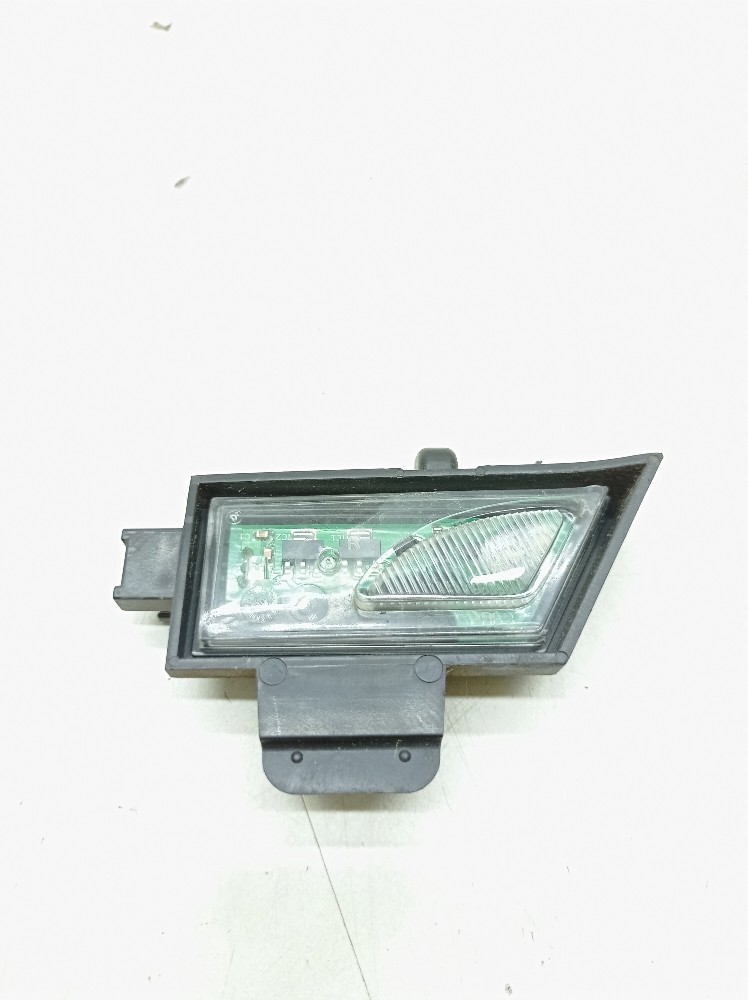 Luz Retrovisor Direito Vw Golf Gti 2.0 2014 2015 5g0945292