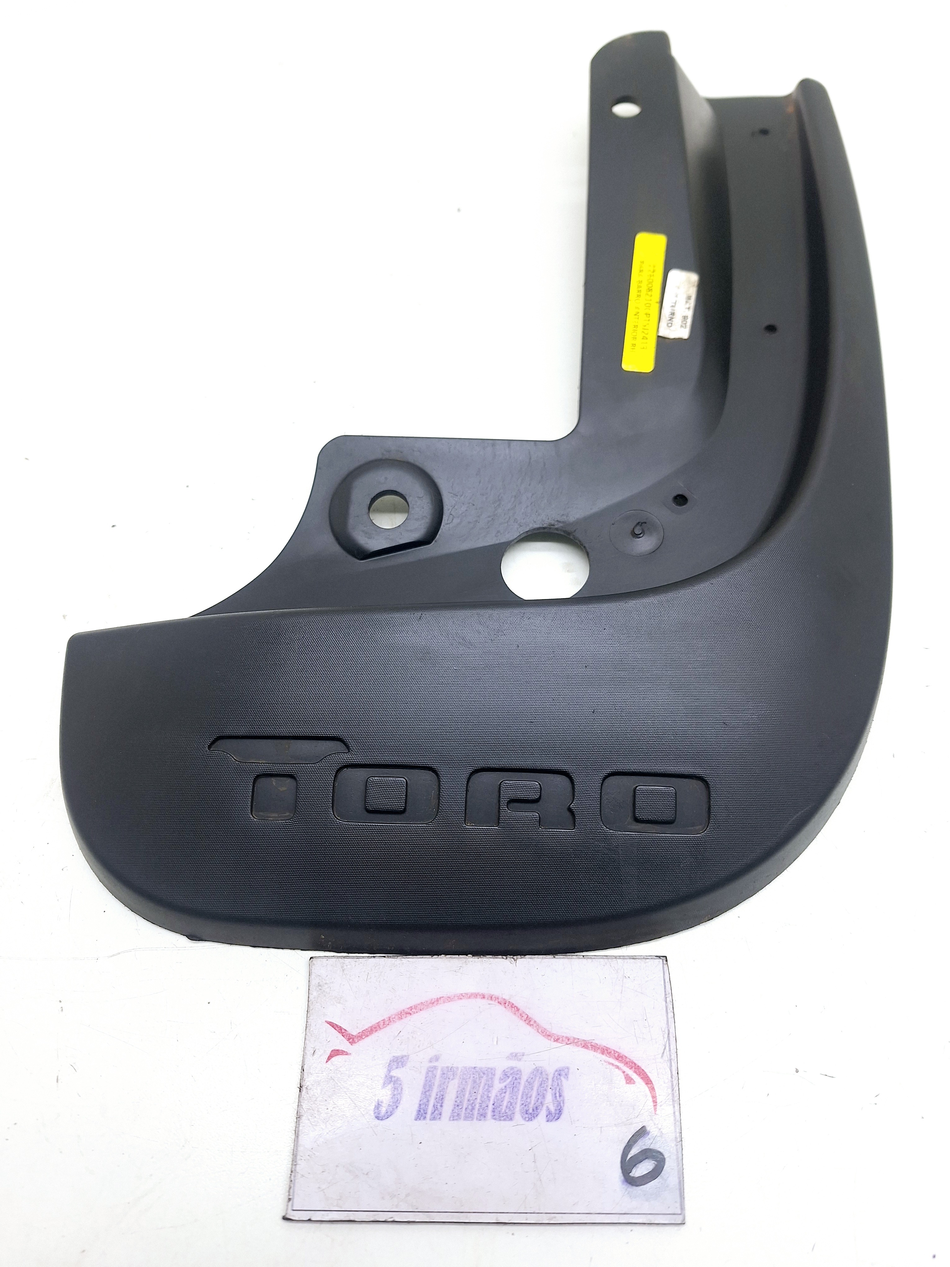Acabamento Dianteiro Direito Toro 2.0 Diesel Nº104500127