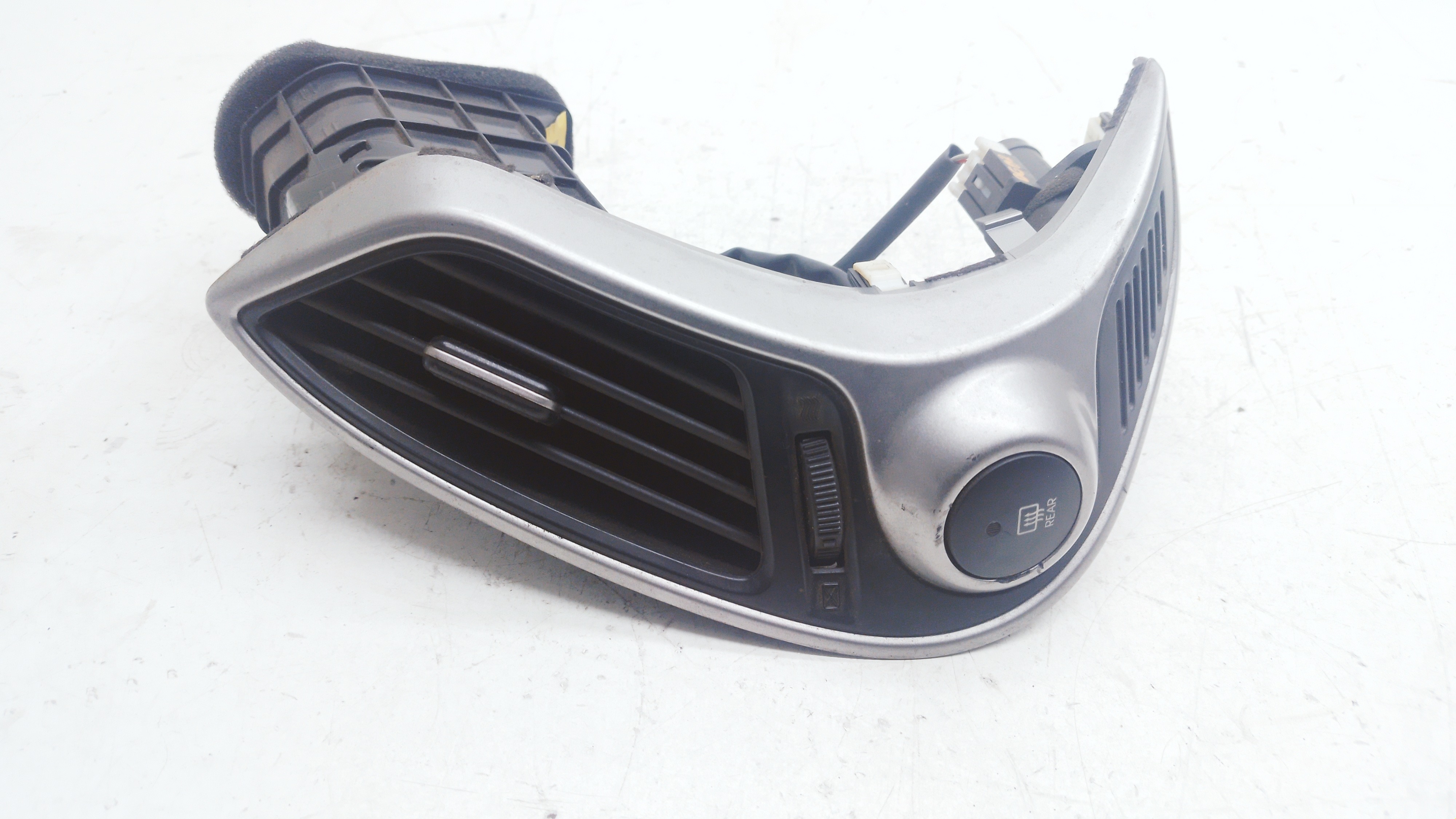 Difusor Ar Central Direito Hyundai Ix35 2011 Nº97420s000