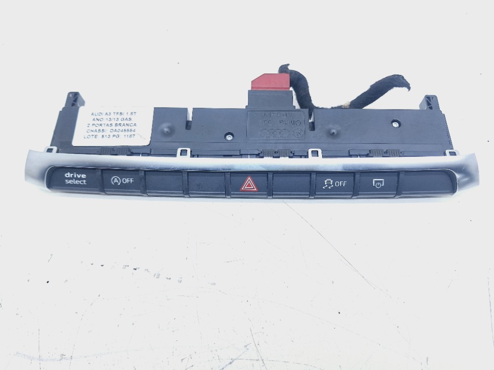 Botão Pisca Alerta C Comando A3 Tfsi 1.8 2013 8v0925301bp Preto