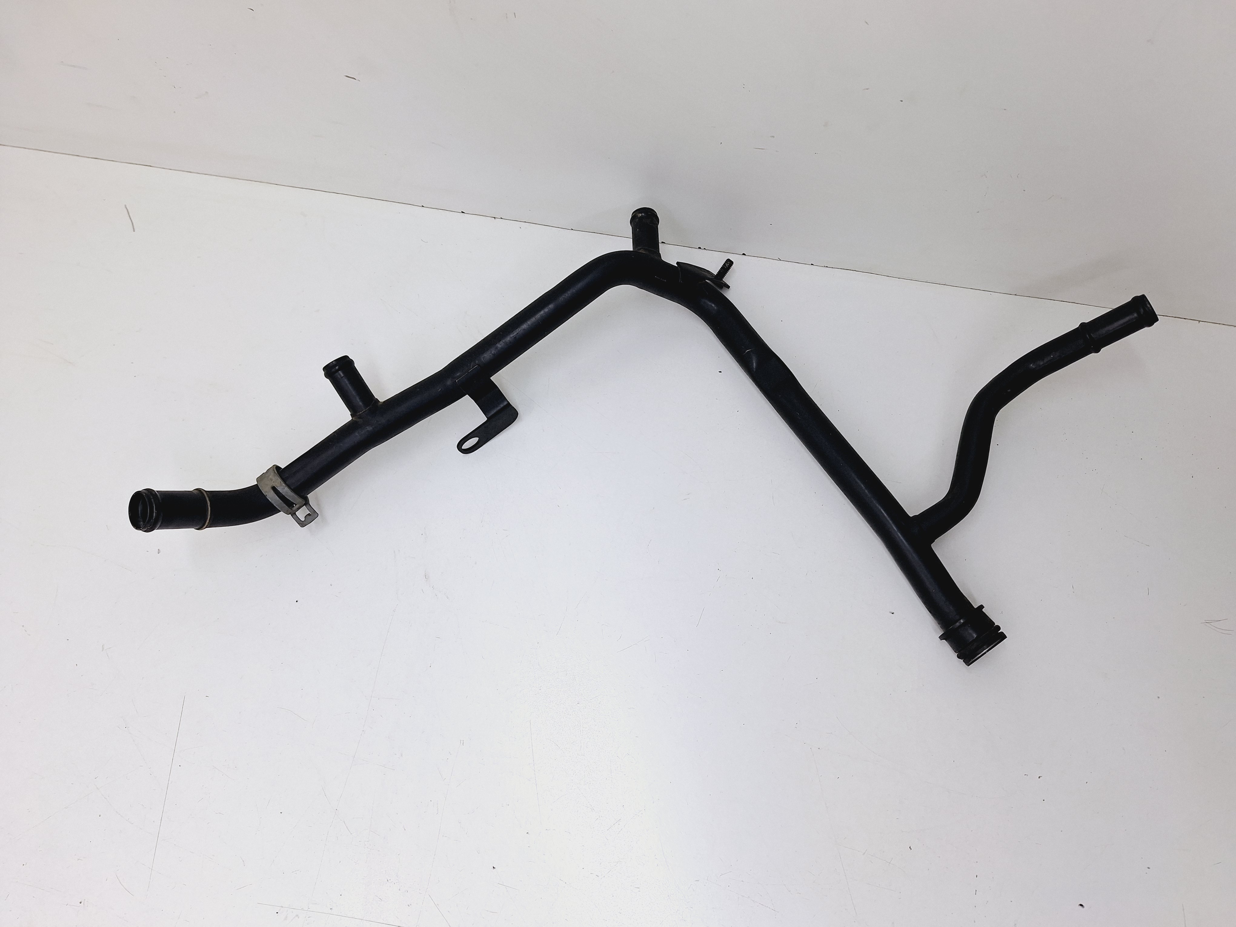 Tubo Refrigerante Água Vw Jetta 2.0 2015 2016 06a121065