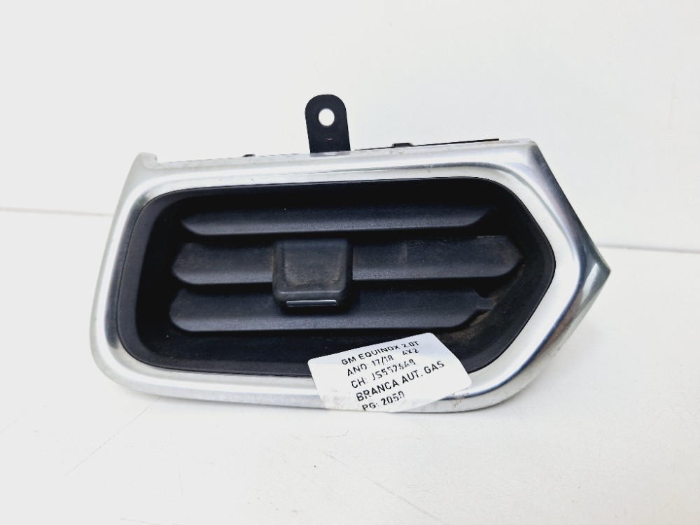 Difusor Ar Esquerdo Chevrolet Equinox 2.0 2017 2018 22953484