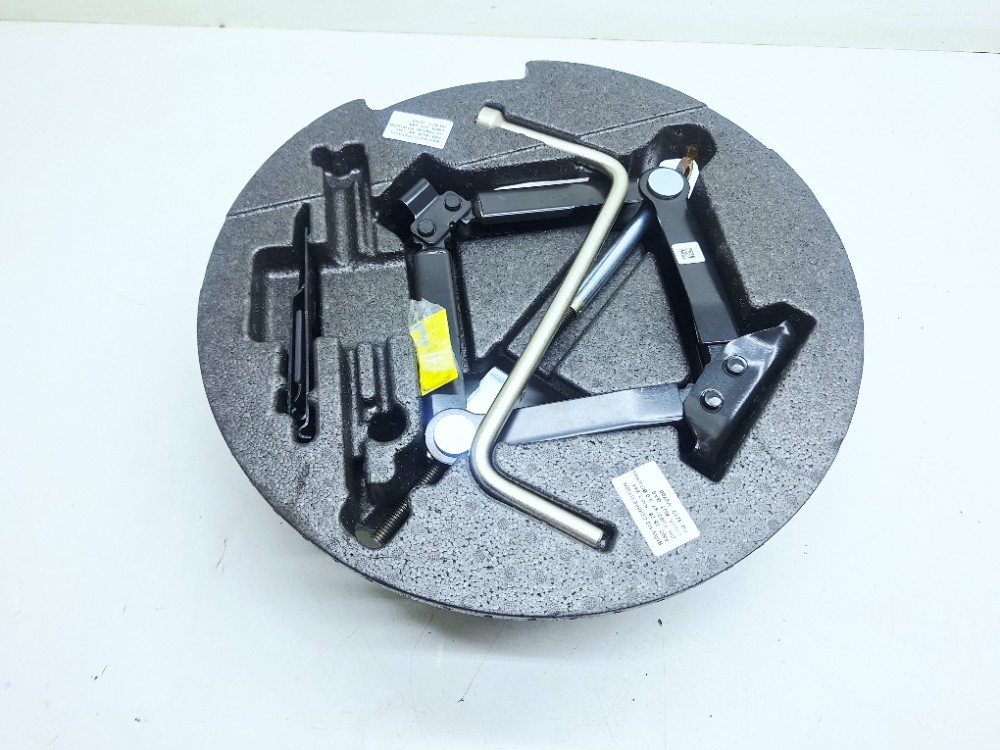 Suporte Estepe C Ferramenta Bmw M3 3.0 2026 688641904