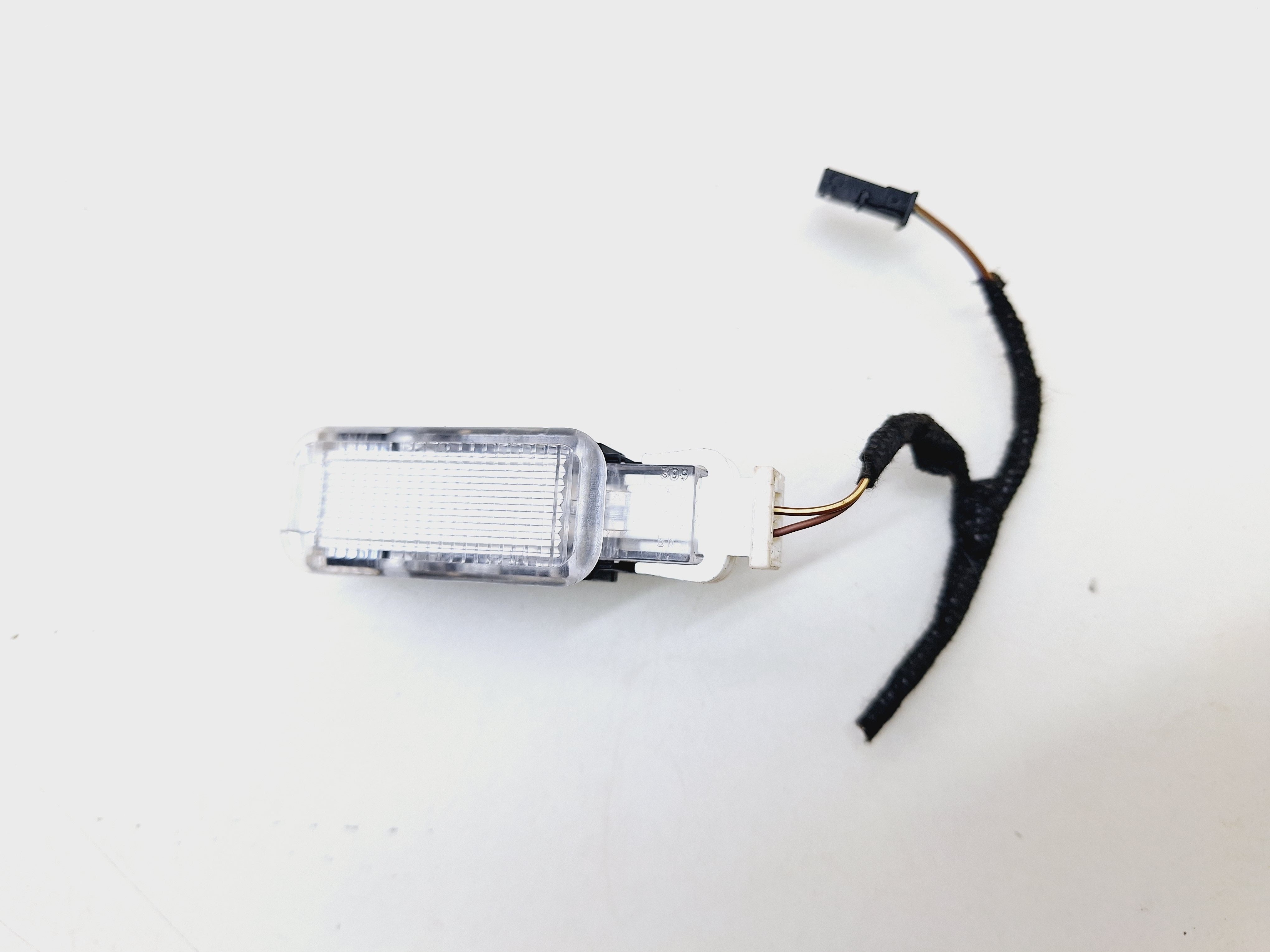Luz Cortesia Porta Luvas Audi A3 2.0 2020 Nº4b0947415a