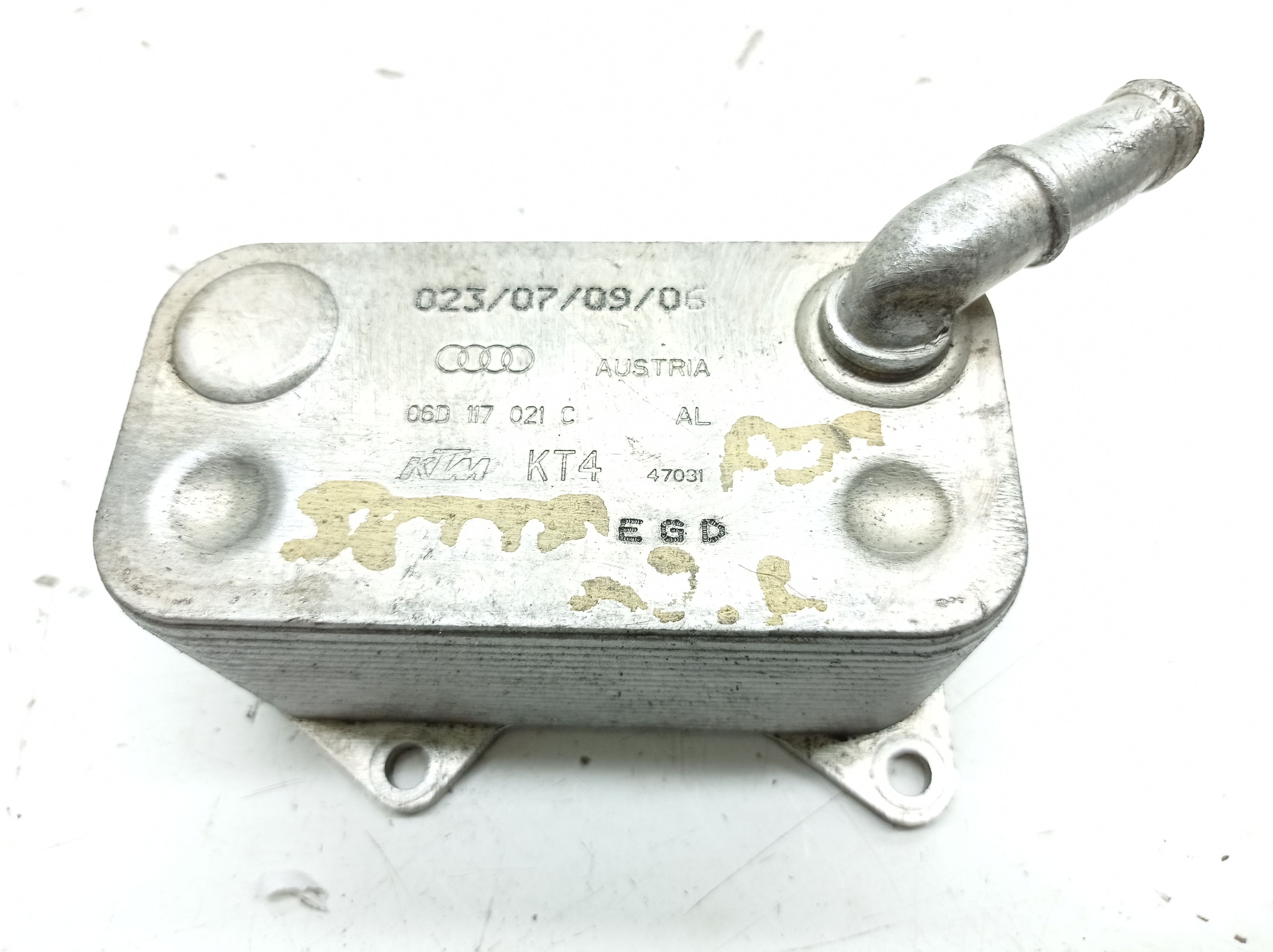 Resfriador Óleo Motor Audi Q5 16v 2.0 2011 Nº06d117021c