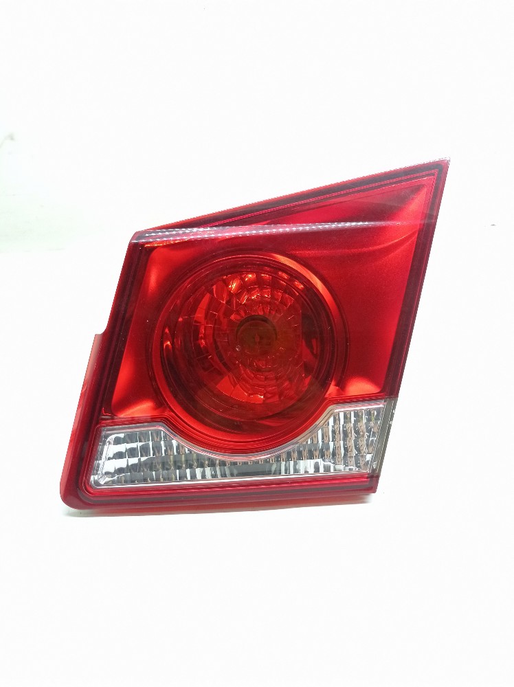Lanterna Direita Tampa Traseira Gm Cruze 1.8 2013 2014 Direito/passageiro Vermelho