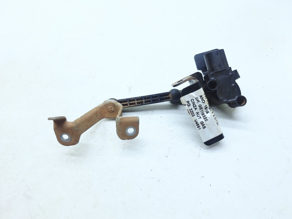 Sensor Nivel Suspensão Traseiro Passat 2.0 2016 5q0907503