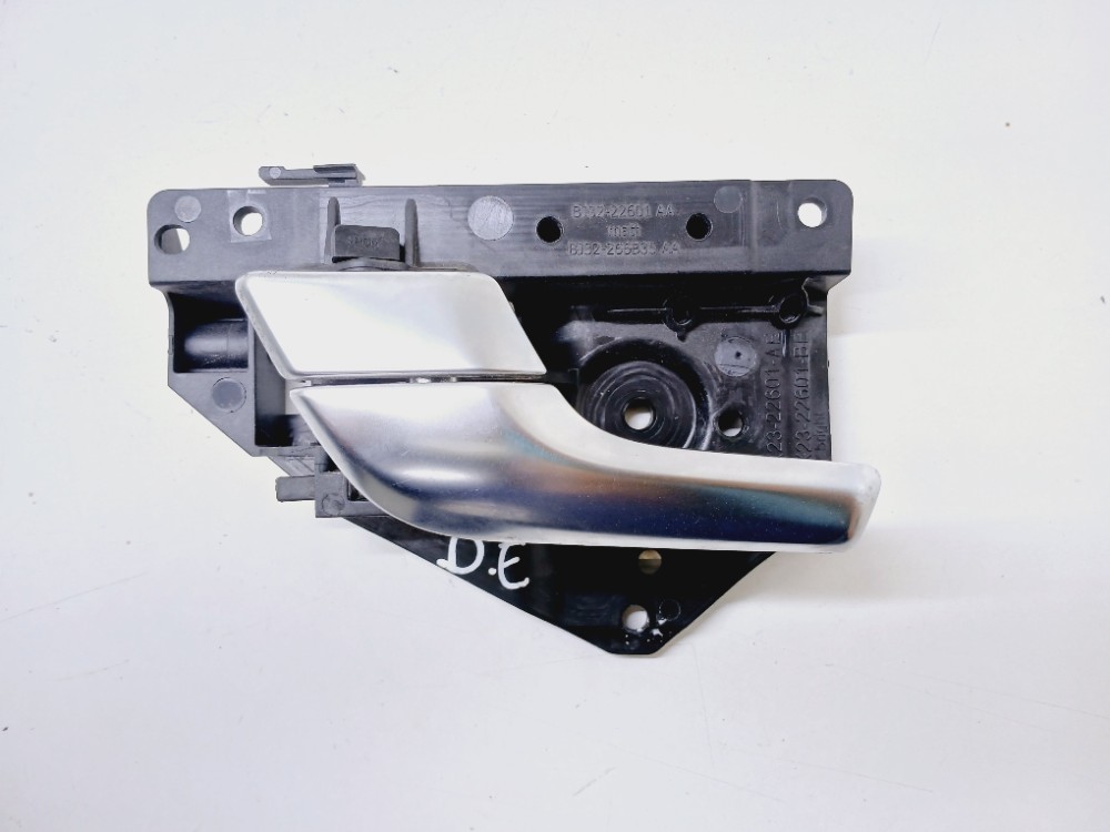 Maçaneta Interna Dianteira Esquerda Evoque 2.0 2012 Dianteira