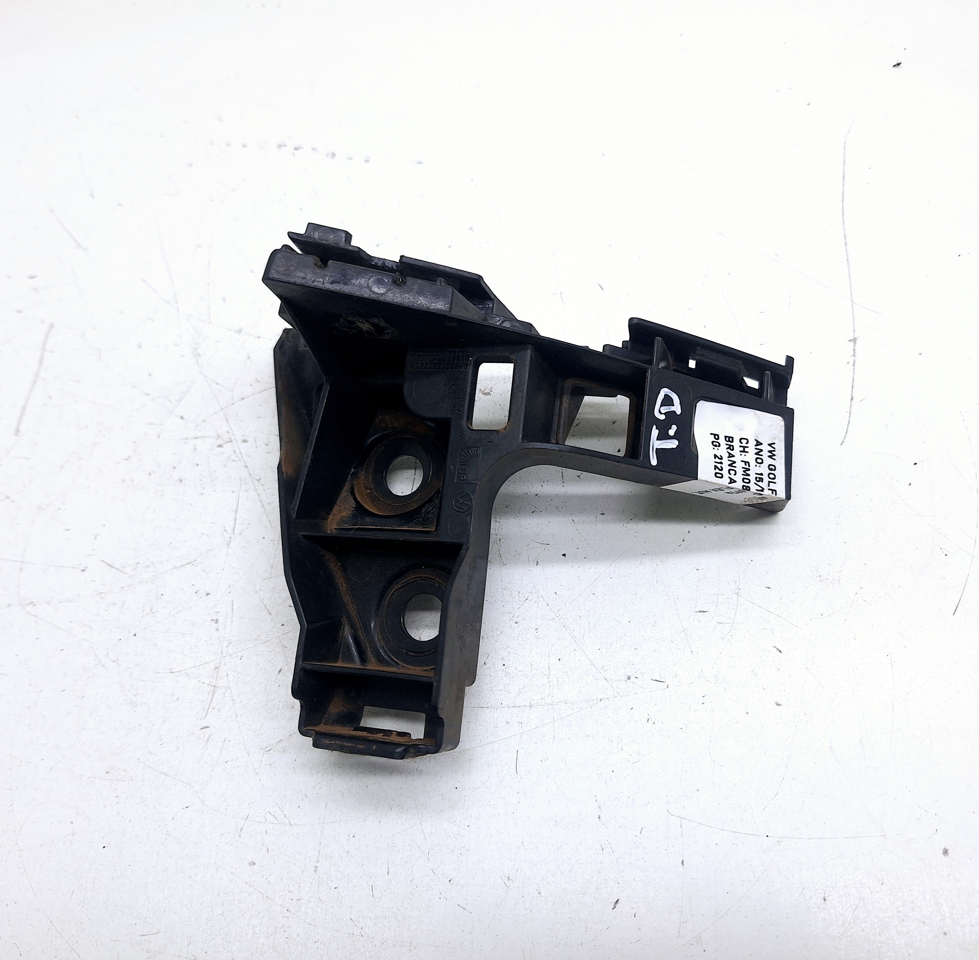 Suporte Guia Parachoque Traseiro Direito Vw Golf 1.4 2015