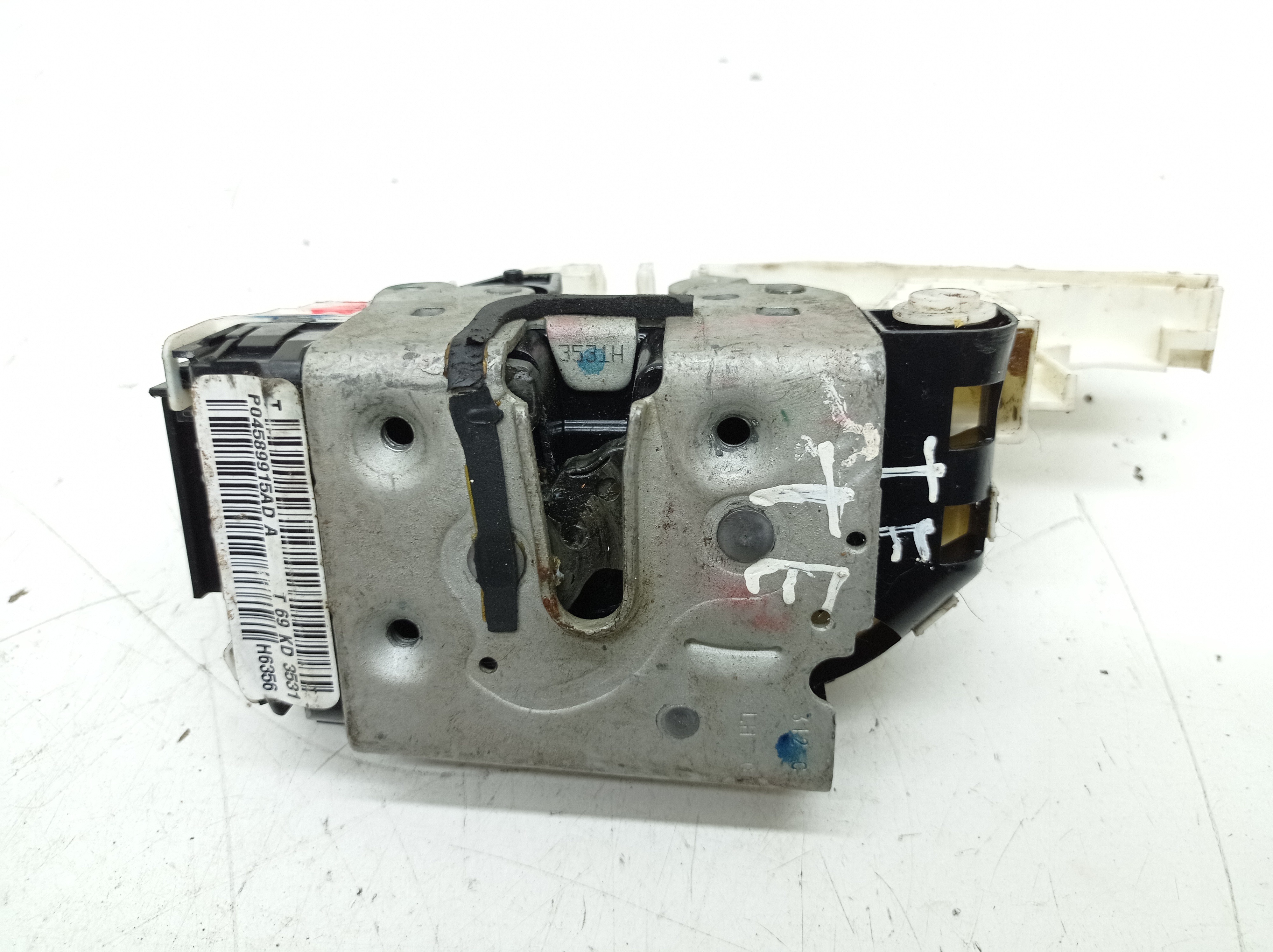 Fechadura Porta Traseira Esquerda Fiat Freemont 2.4 2012