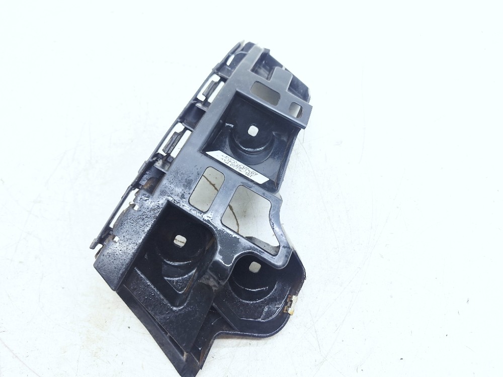 Guia Direito Parachoque Traseiro Vw Jetta Rl 1.4 2020