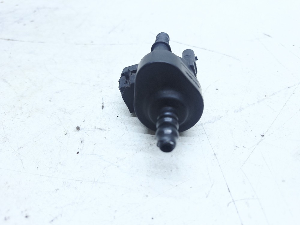 Válvula Canister Vw Jetta Gli 2.0 2023 06h906517