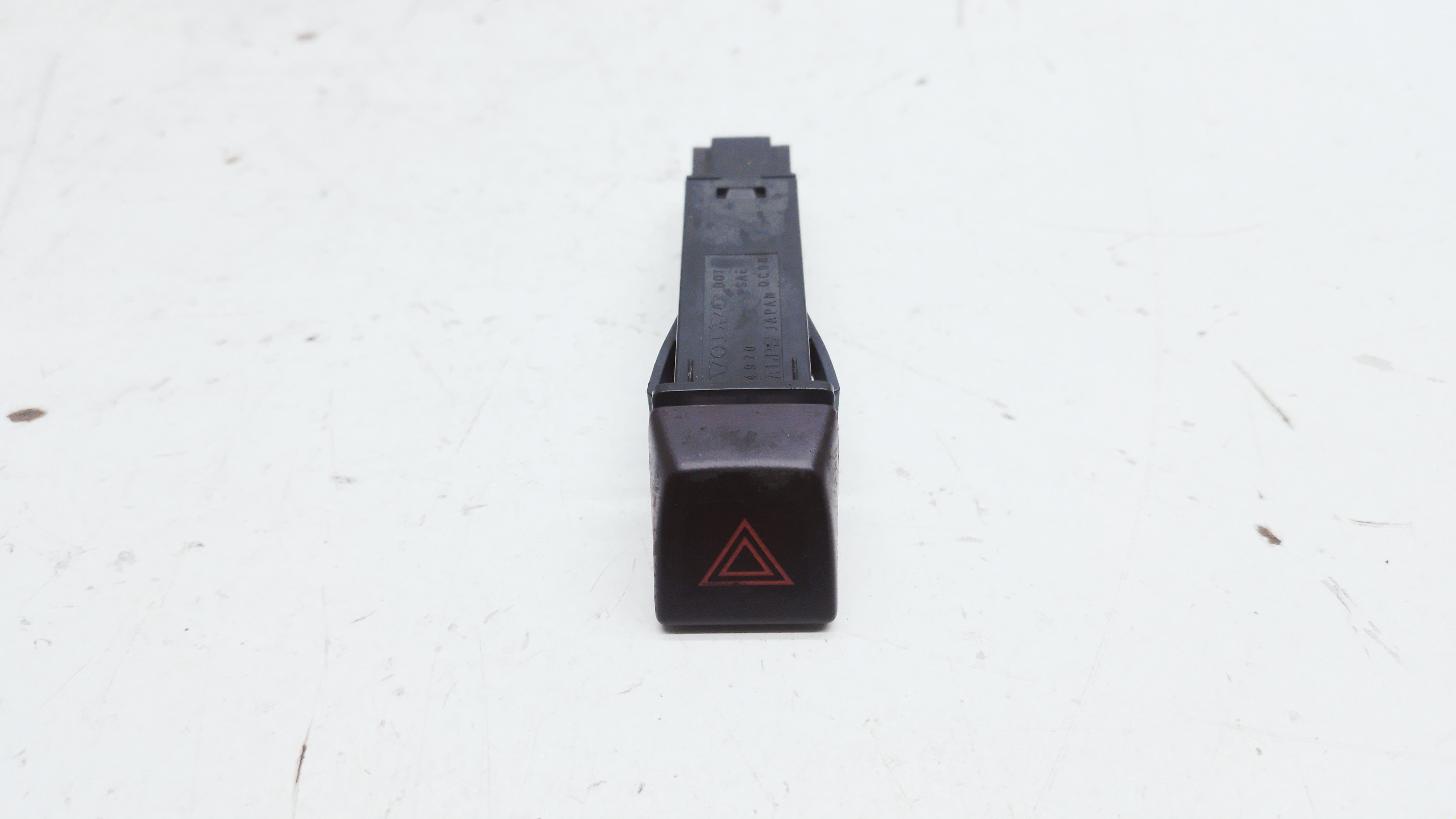 Botao Pisca Alerta Volvo V50 2007/ 2008 N30739296 Preto