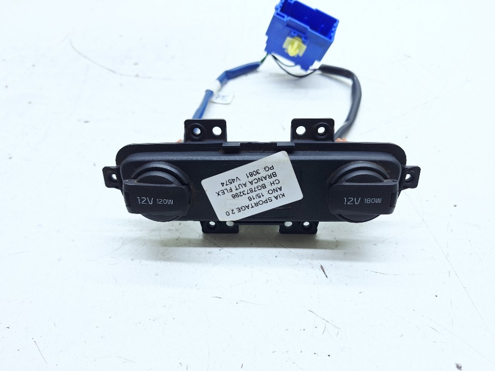 Tomada 12v Kia Sportage 2.0 2015 2016 961103w700