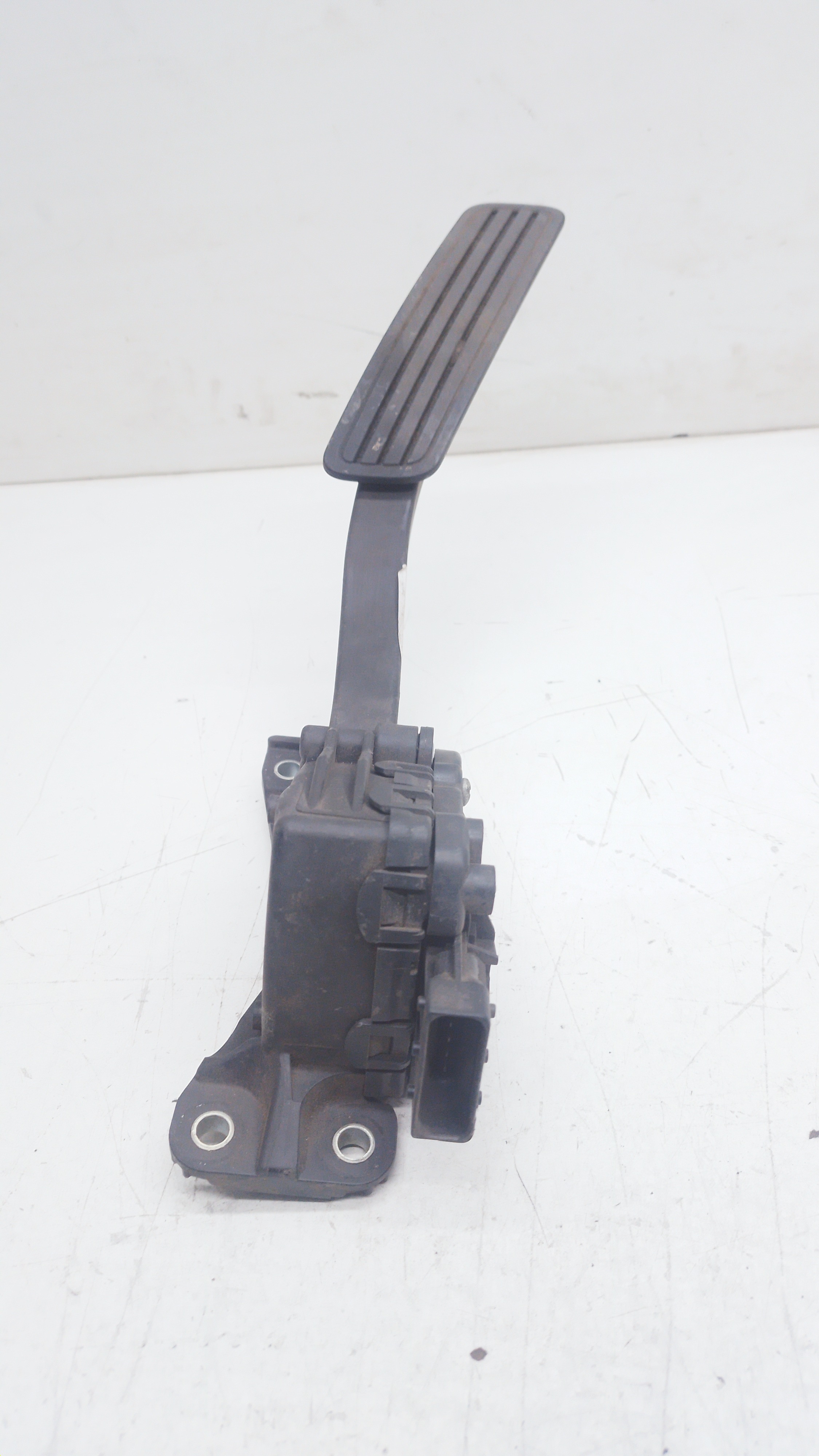 Pedal Acelerador Gm Omega 3.6 2007/ 2008 Nº92165102