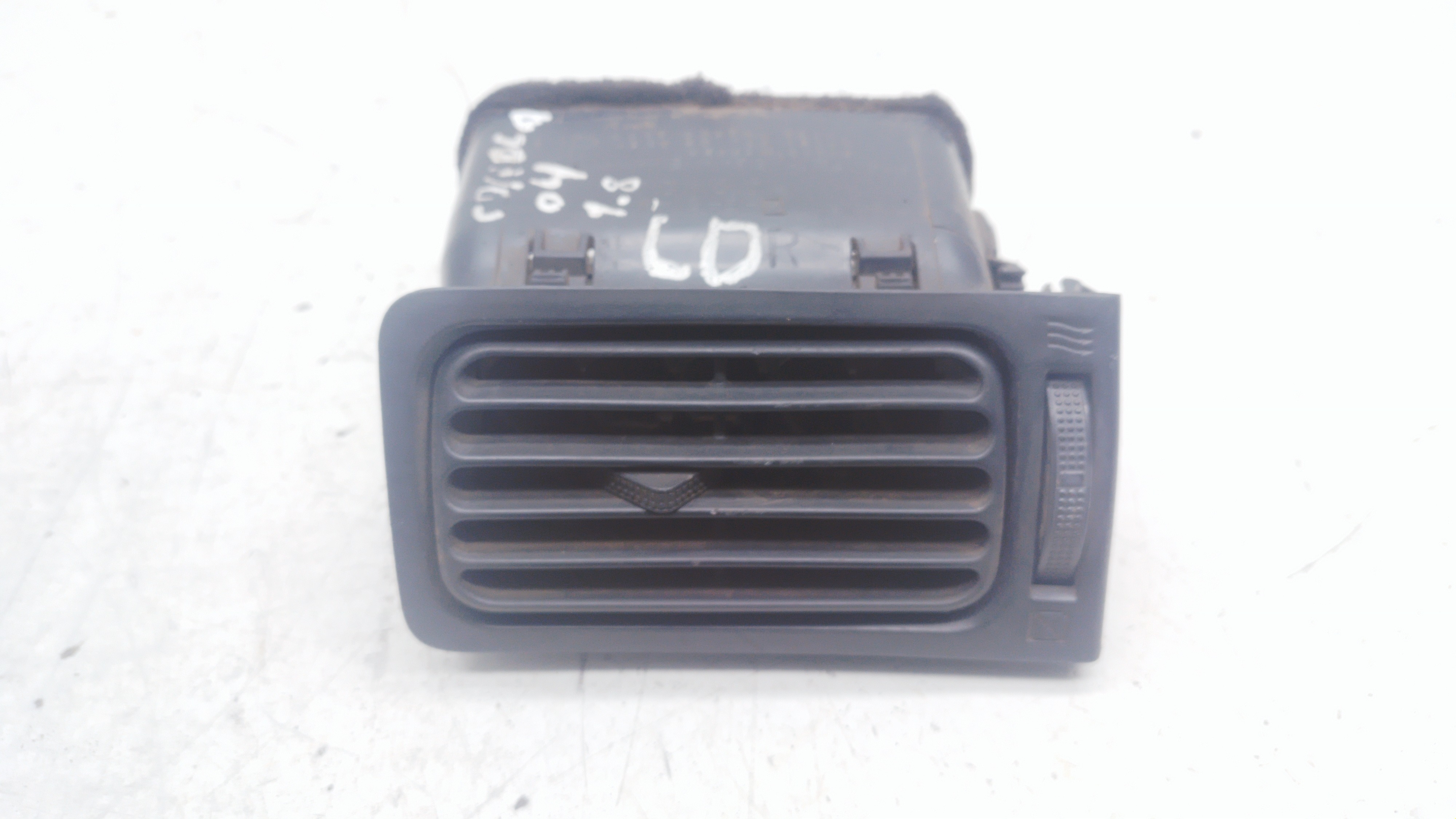 Difusor Ar Central Direito Toyota Corolla 2004 Nº5567012300