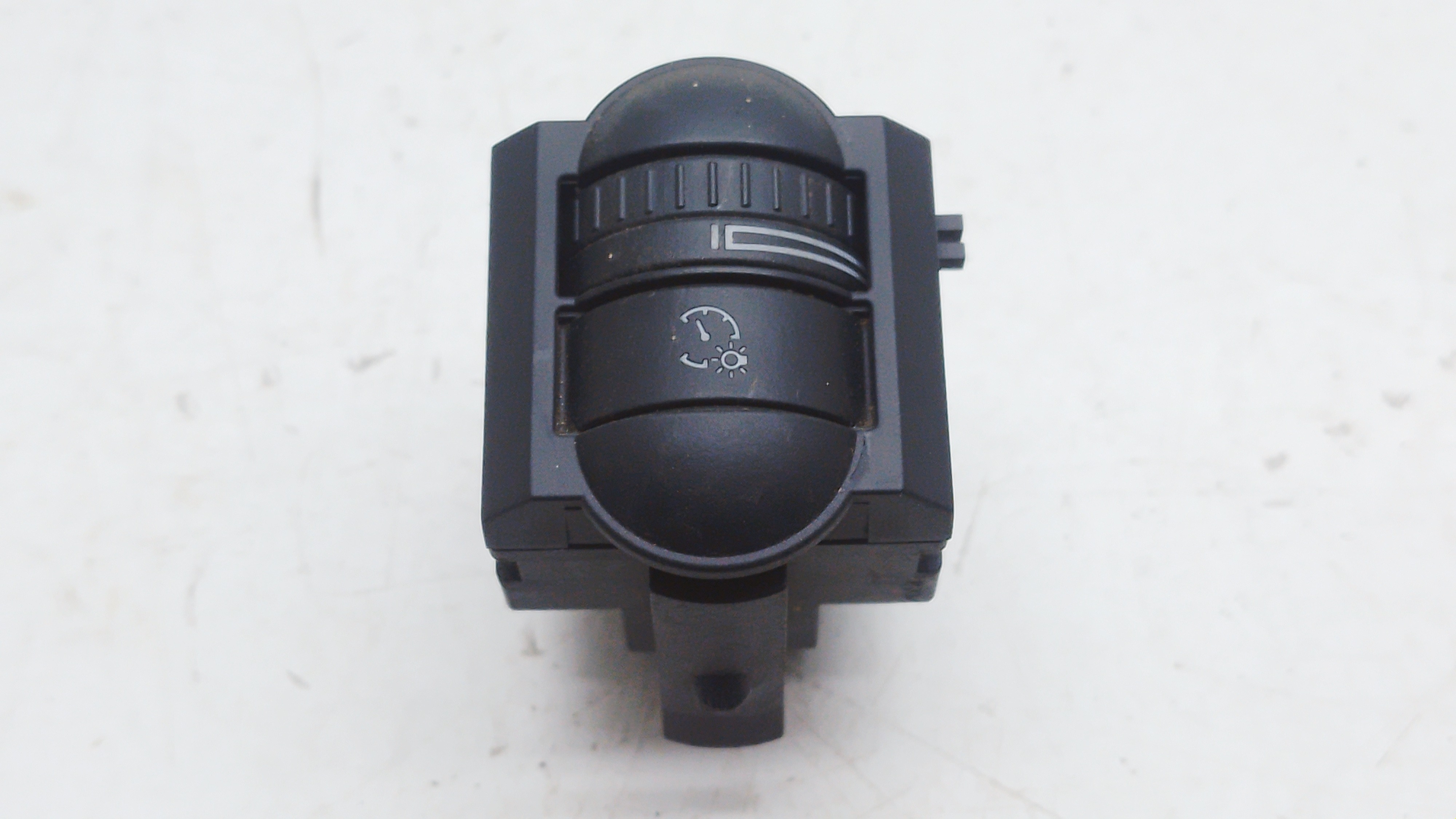 Botão Ajuste Luz Painel Vw Jetta 2.0 2015/ 2016 Preto