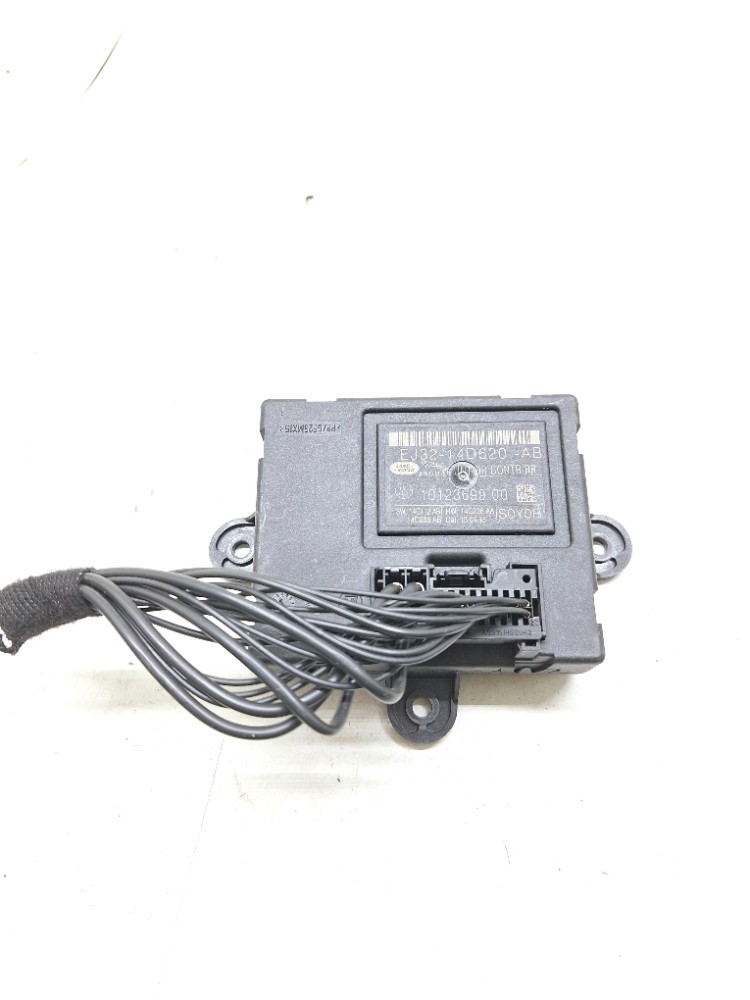 Módulo Porta Traseiro Direito Evoque 2.0 2015 ej3214d620ab