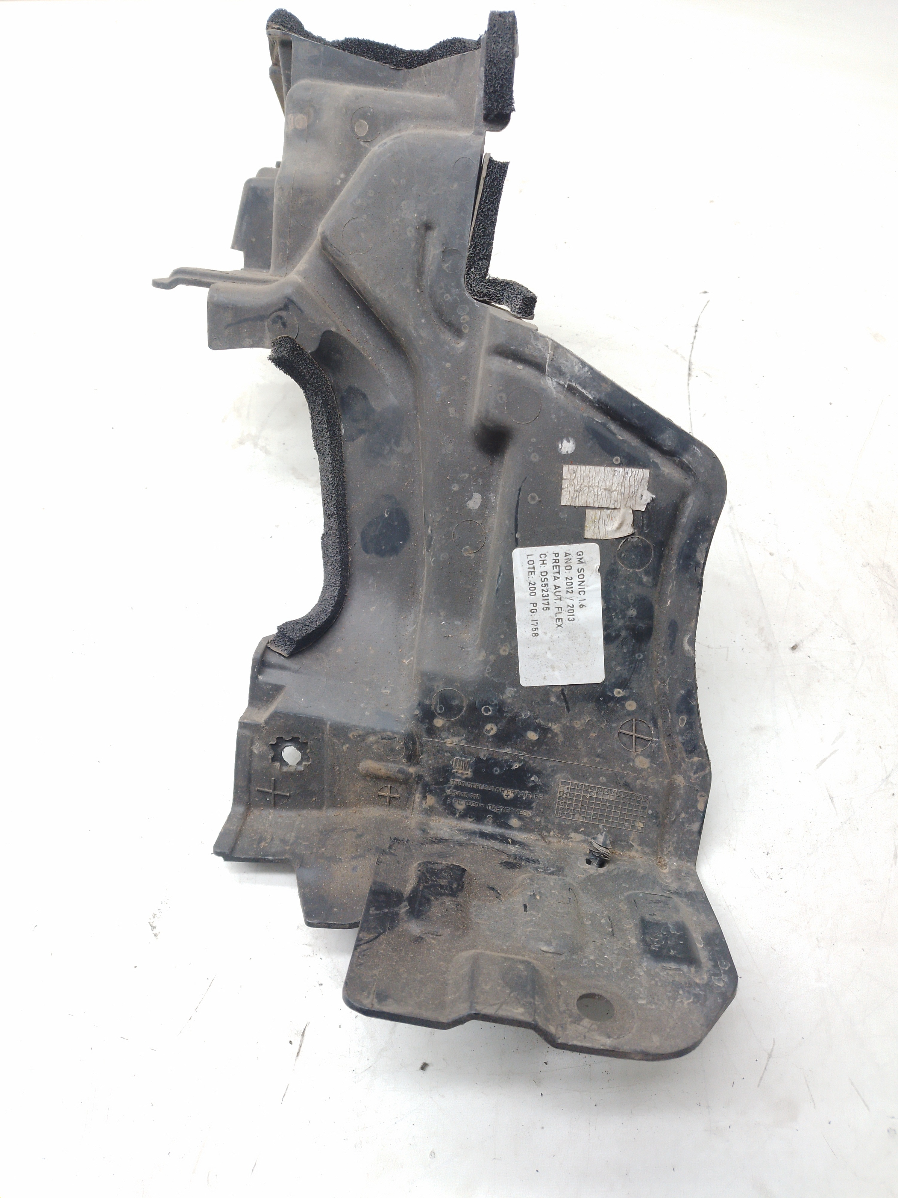 Defletor Direito Radiador Gm Sonic 1.6 2012 2013 95015918