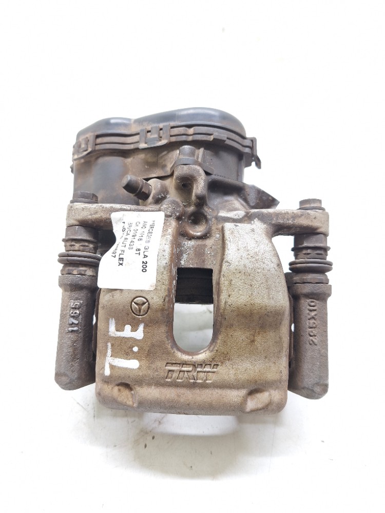 Cavalete Traseiro Esquerdo Mercedes Gla 200 1.6 2015 2016