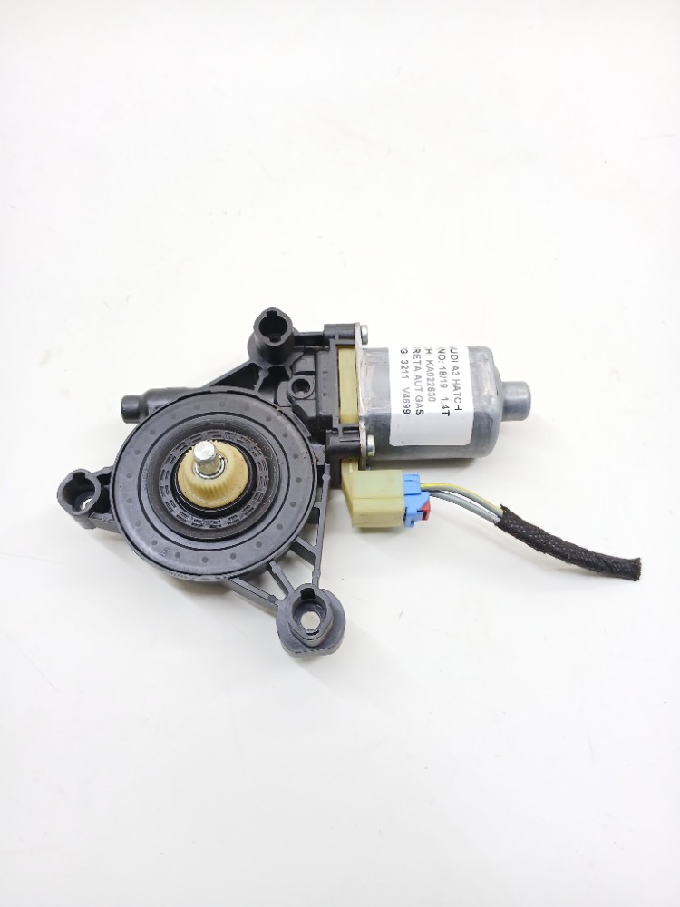 Motor Vidro Dianteiro Direito A3 Hatch 1.4 2019 5q0959801b
