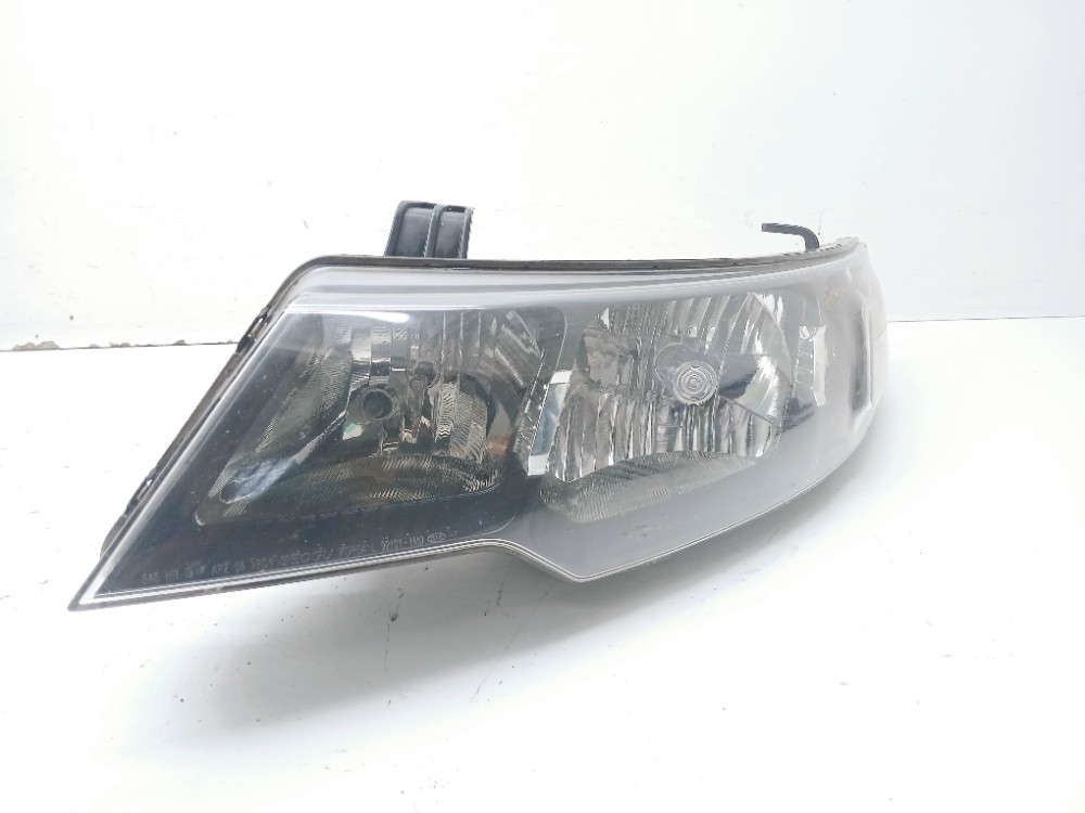 Farol Esquerdo Kia Cerato 1.6 2011  Esquerdo/motorista