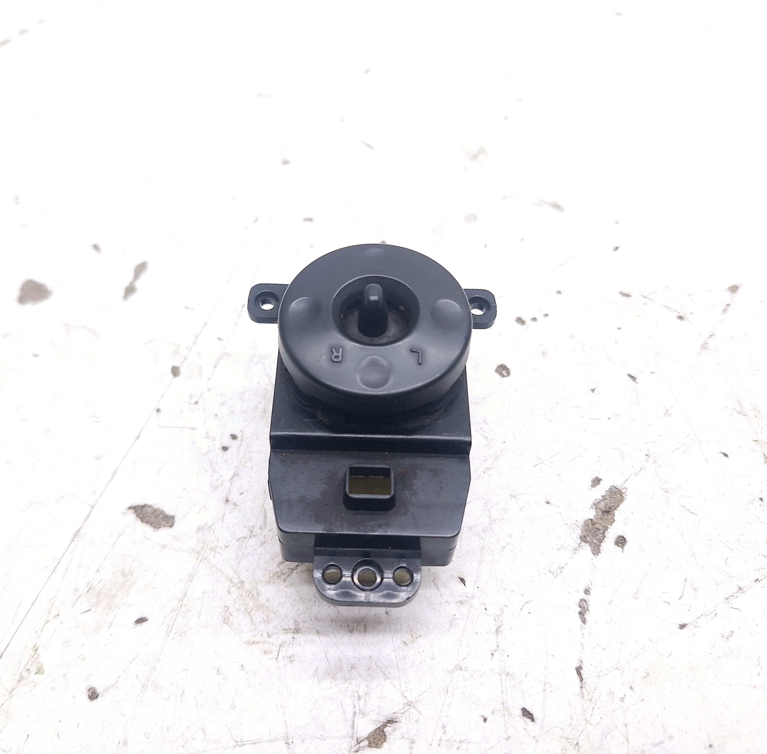 Comando Ajuste Retrovisor Kia Carens 2.0 2011 2012 202005064