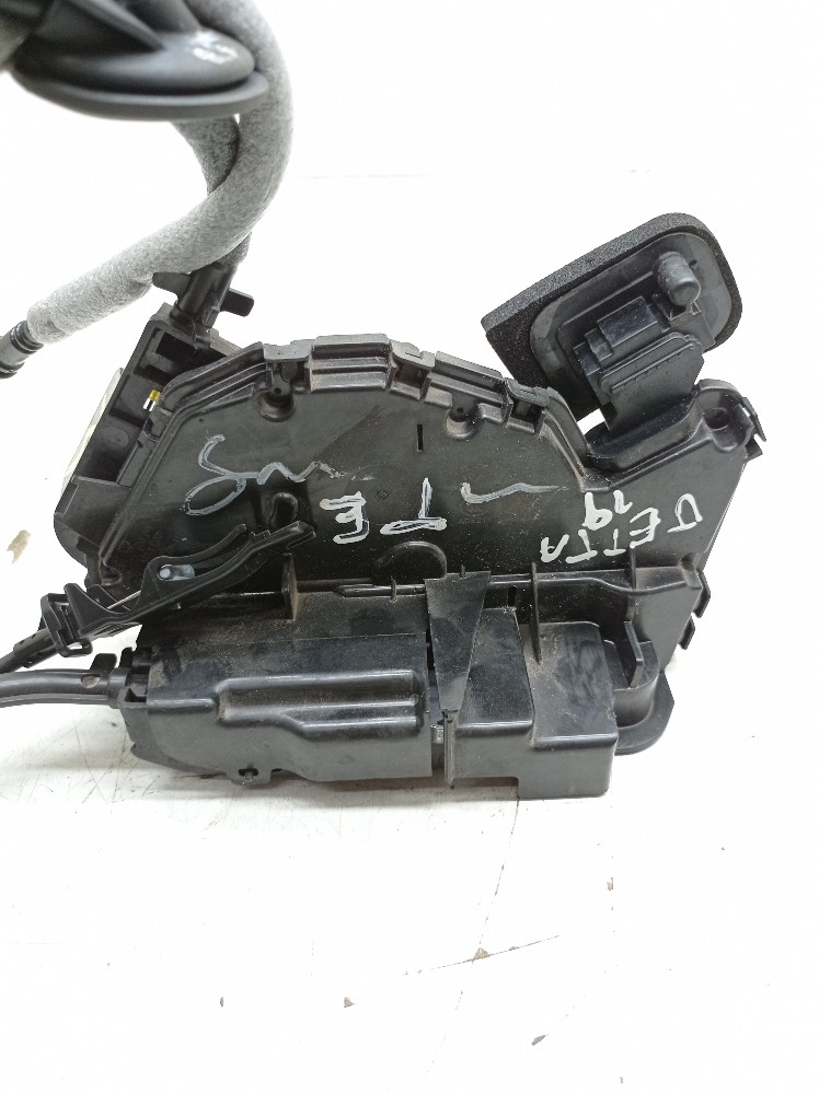 Fechadura Porta Traseira Esquerda Vw Jetta Tsi 1.4 2019