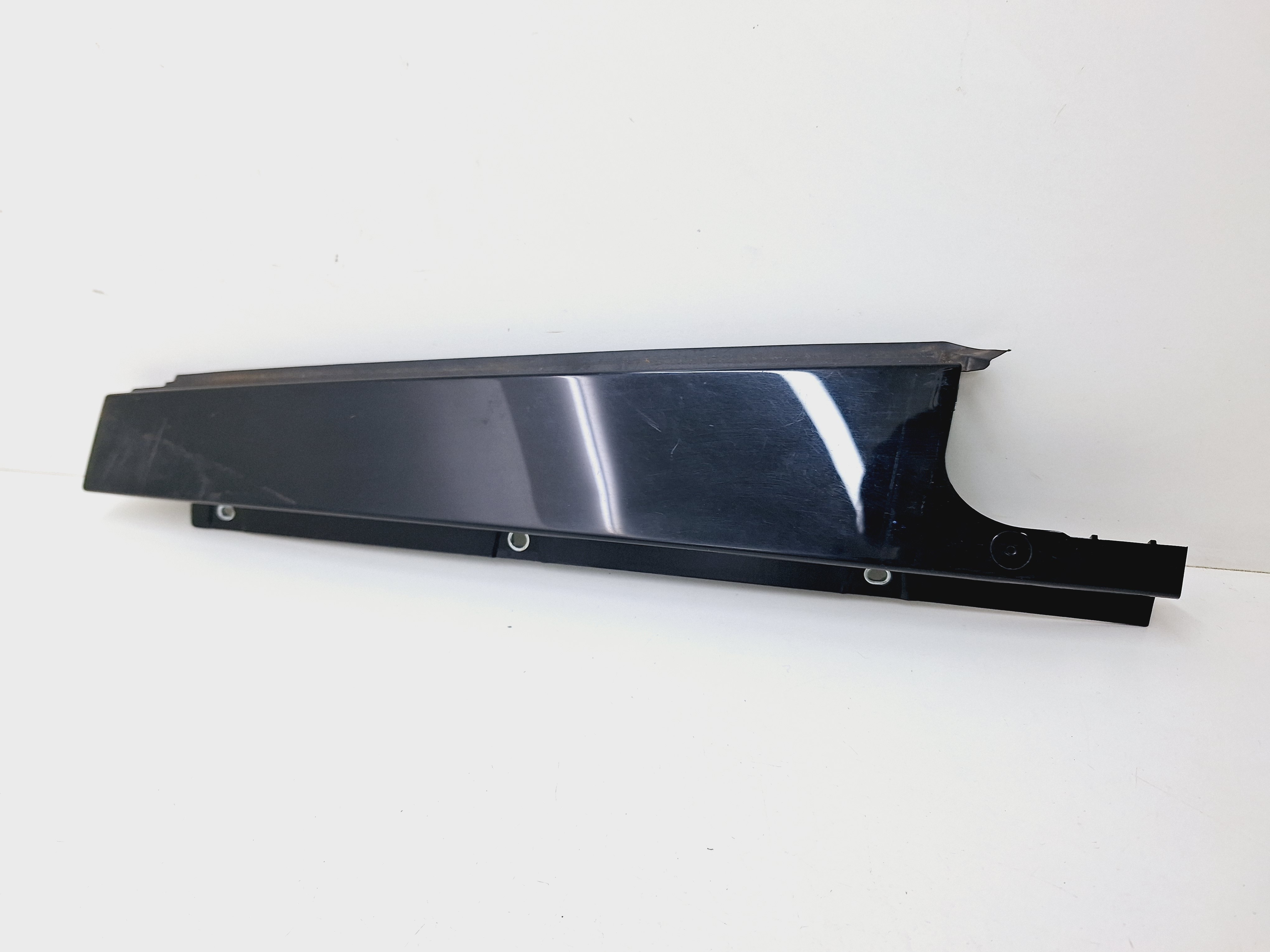 Acabamento Porta Traseira Direita Fiat Toro 2.0 2023  Preto