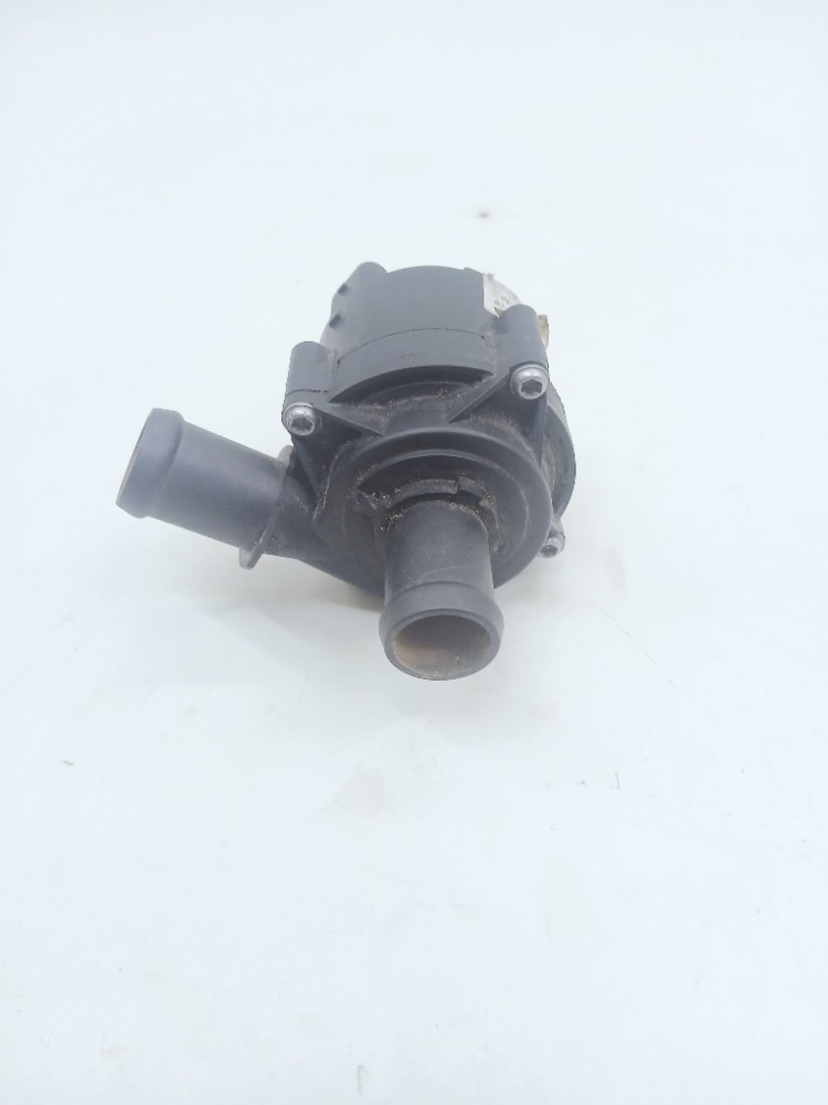 Bomba Dágua Auxiliar Vw Passat Tsi 2.0 2018 5q0121599ak