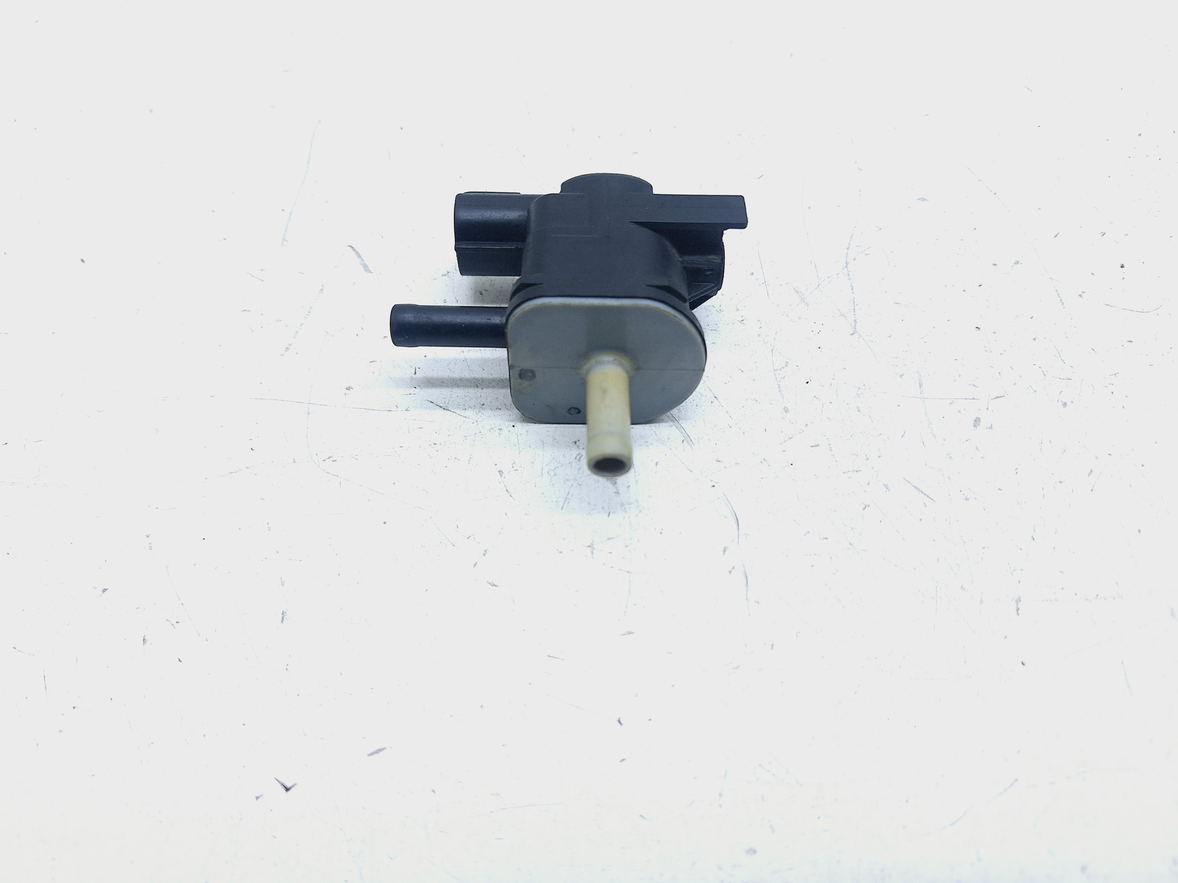 Válvula Canister Toyota Rav4 2.4 2011 2012 9091012276