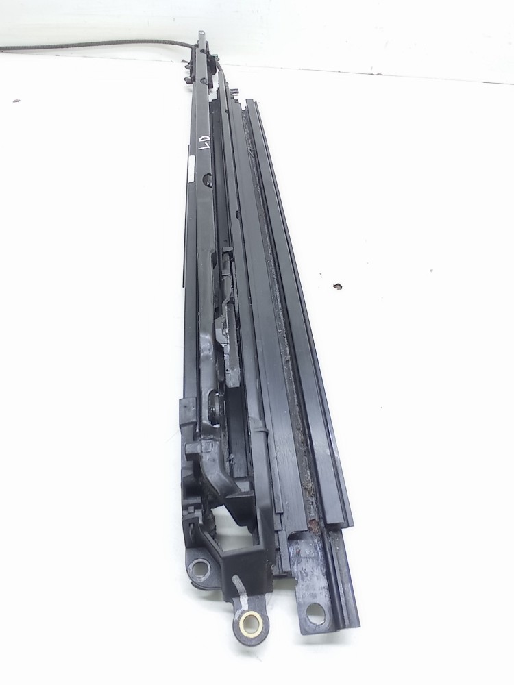 Trilho Teto Solar Direito Vw Jetta Gli 2.0 2019 30027801