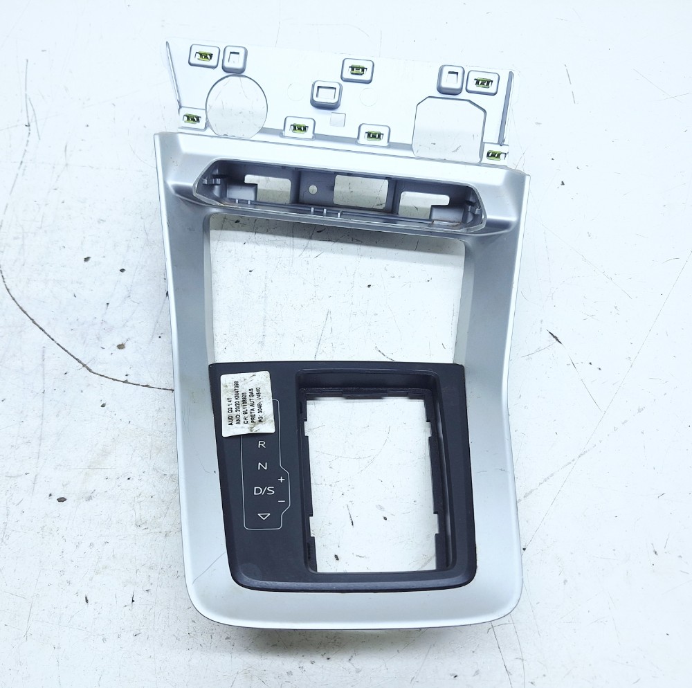 Acabamento Console Central Audi Q3 1.4 2020 83b864260