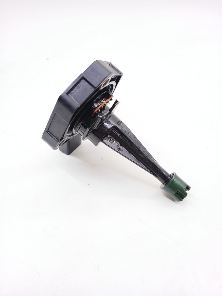 Sensor Nível Óleo Carter Audi Q3 1.4 2016  04e907660c