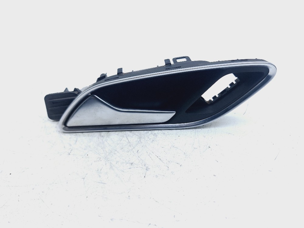 Maçaneta Interna Dianteira Esquerda Audi Q3 2.0 2013  Preto Dianteira