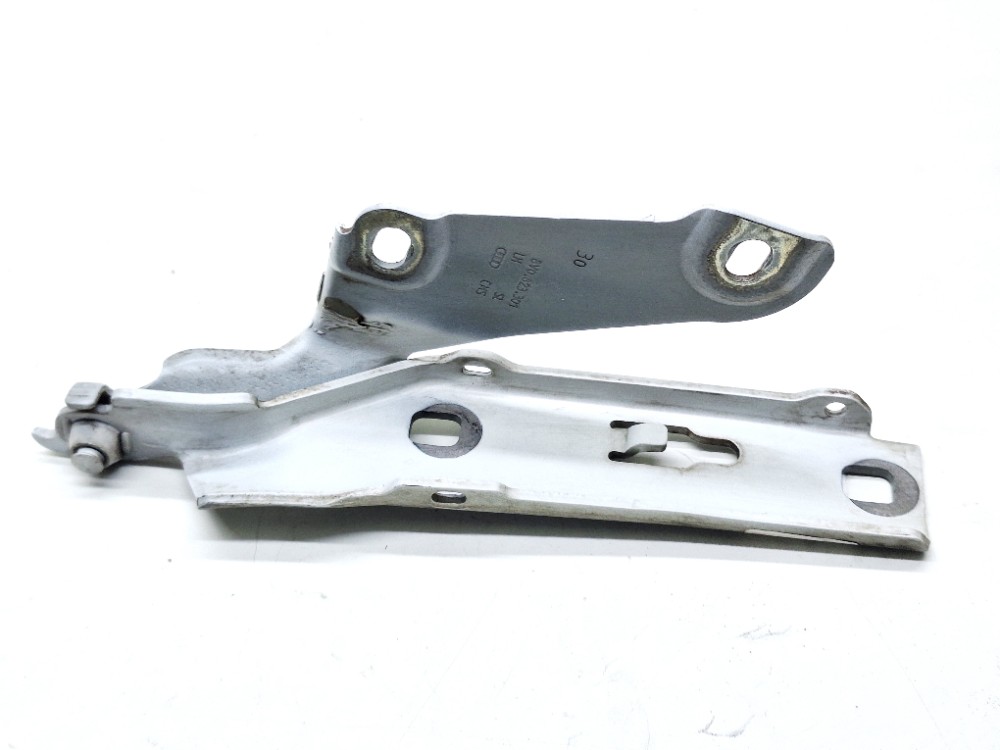 Dobradiça Esquerda Capô Audi A3 1.8 2013 2014 8v0823301