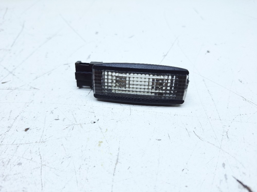 Luz Cortesia Direita Vw Polo Gts 1.4 2024 3b0947113