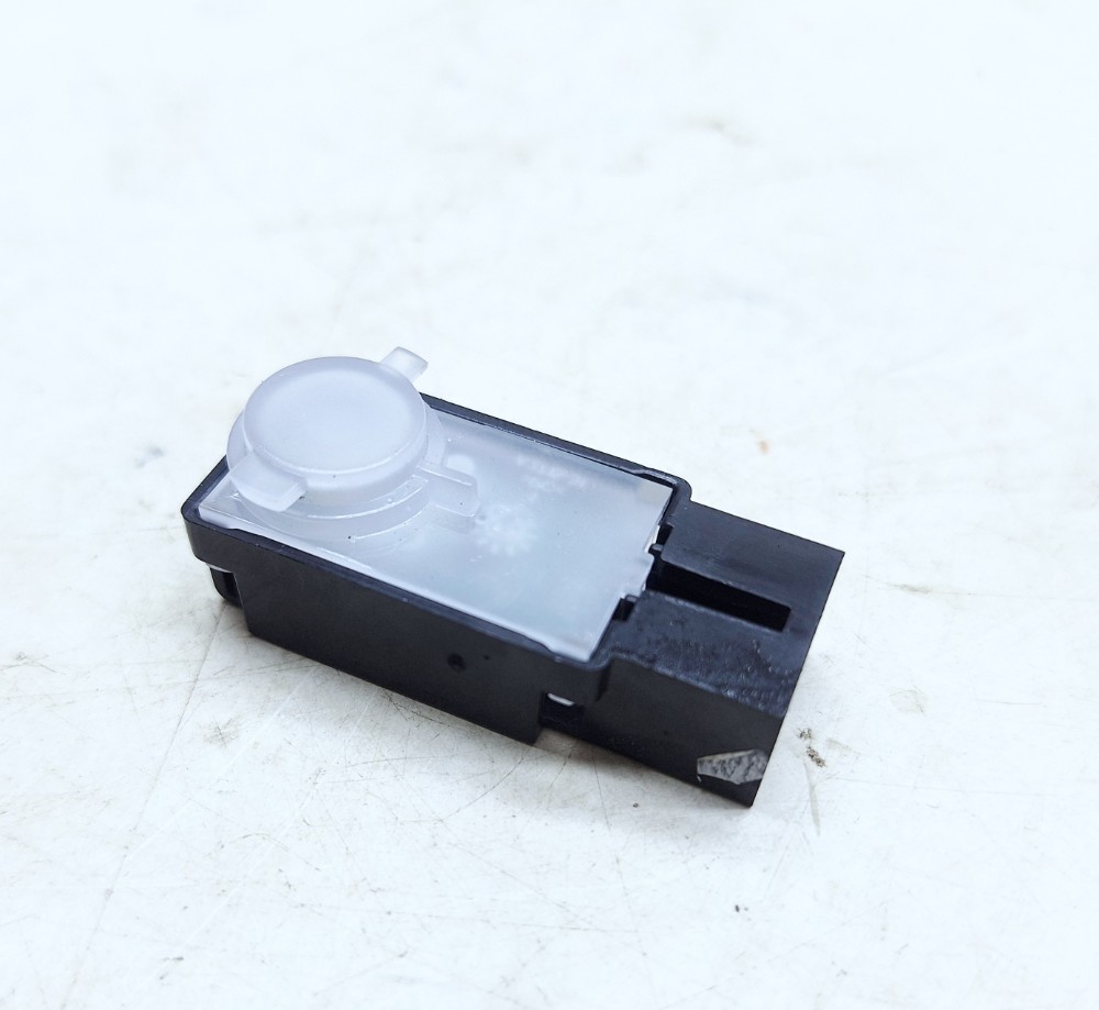 Luz Cortesia Central Vw Jetta Gli 2.0 2024 17a947409