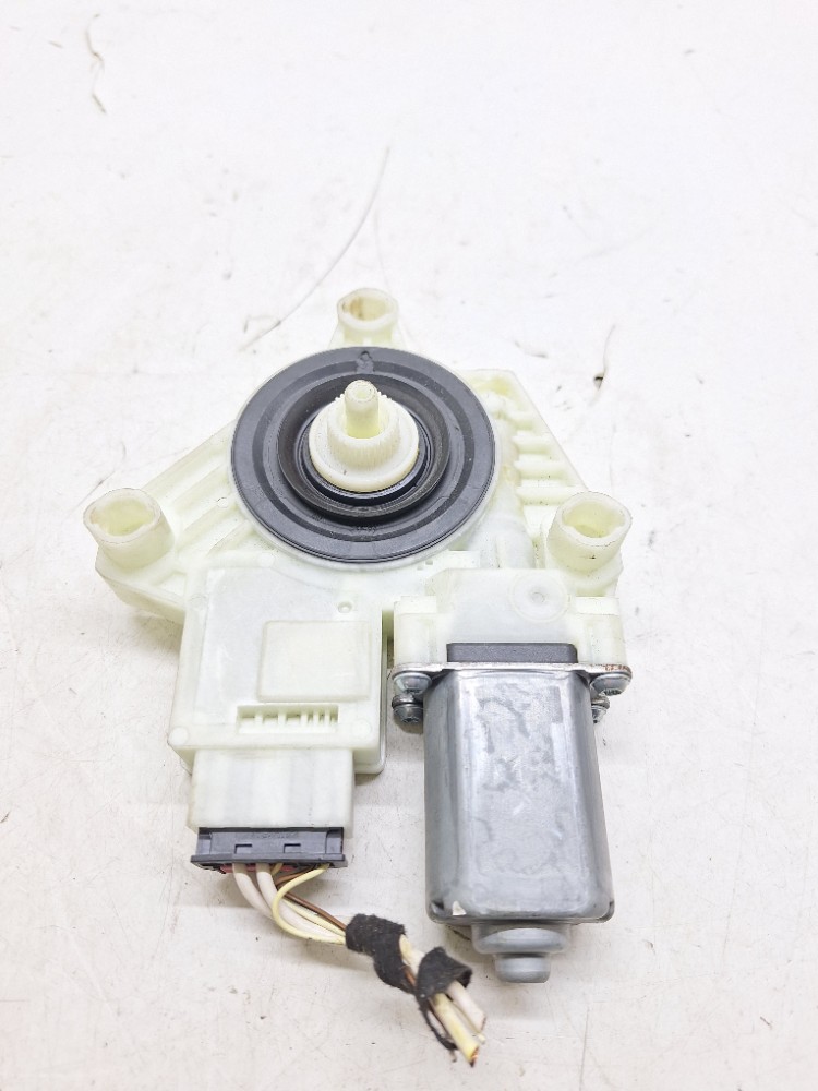 Motor Máquina Vidro Traseiro Esquerda Vw Golf 2.0 2018 2019