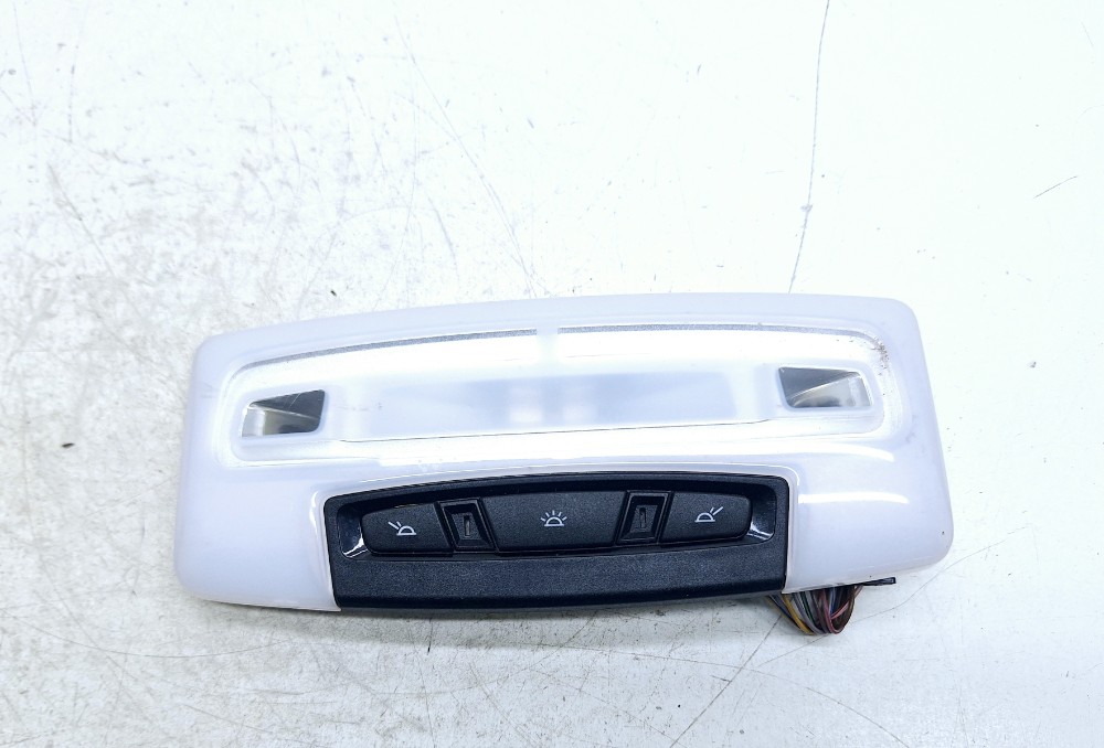 Luz Teto Cortesia Bmw 320i 2.0 2017 2018 17934900